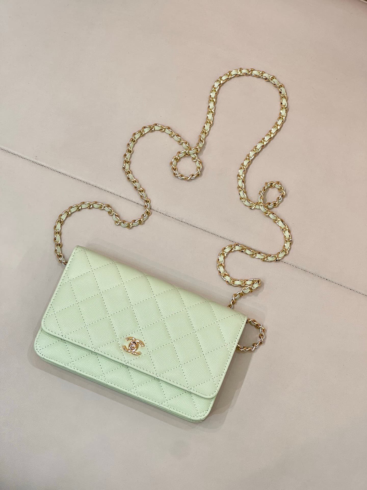 Chanel Classic Wallet on Chain Grained Shiny Calfskin& Gold-Tone Metal AP4241 Light Green TOP
