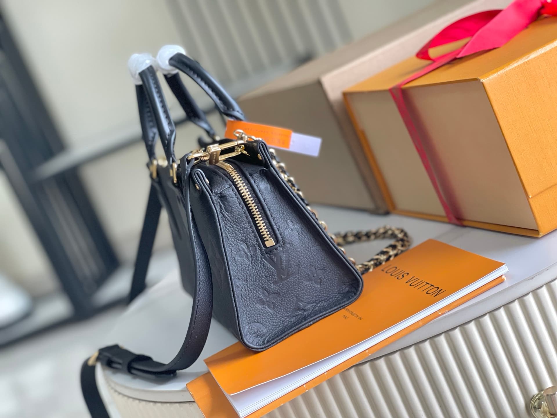 Louis Vuitton ONTHEGO East West Monogram Empreinte M23640 TOP