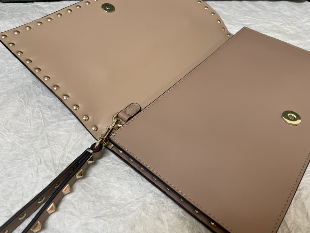 Valentino Medium Clutch In Pink Calfskin High