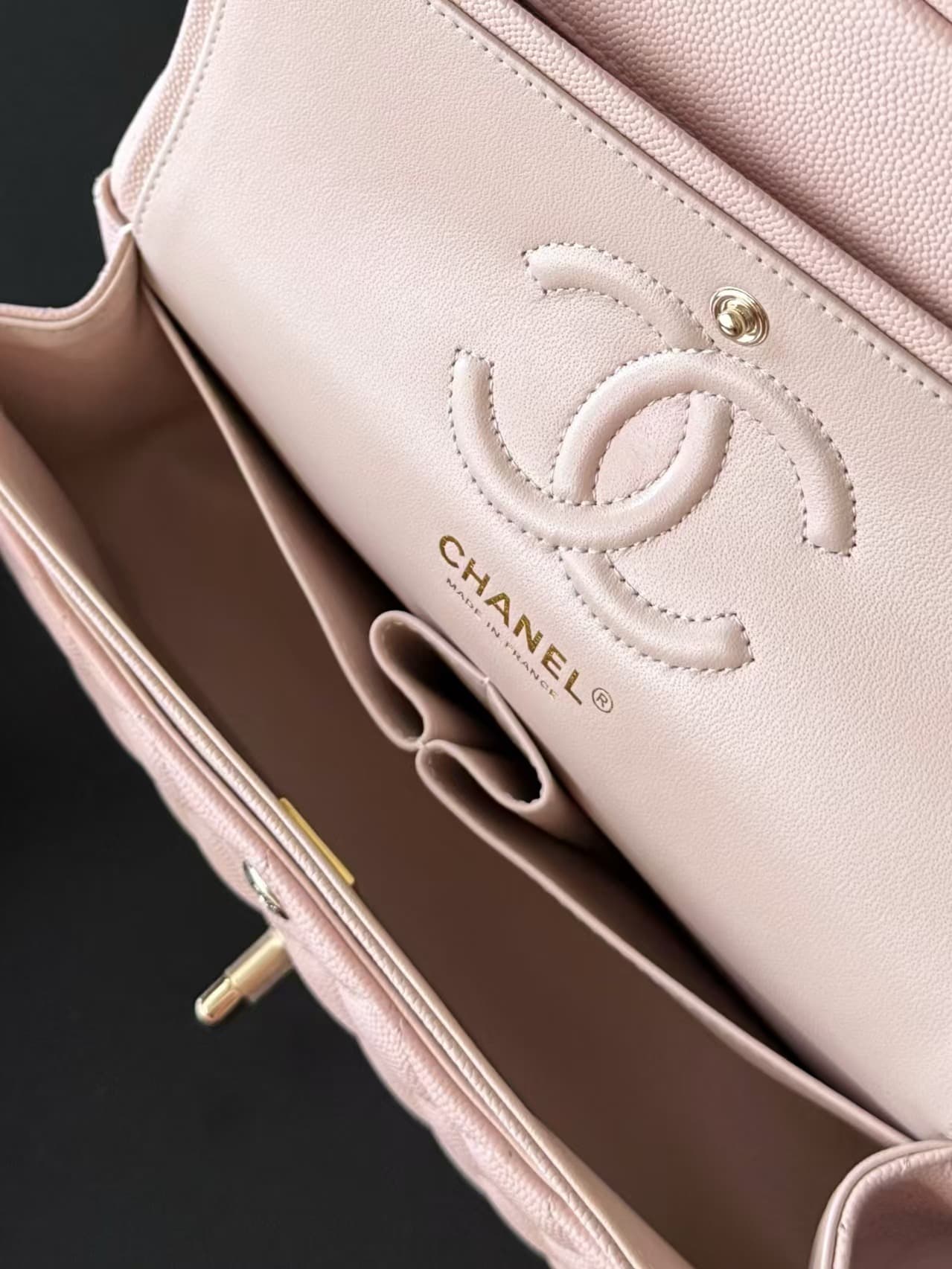 Chanel Small CLASSIC HANDBAG Grained Calfskin Gold-Tone Metal Pink 1117 TOP
