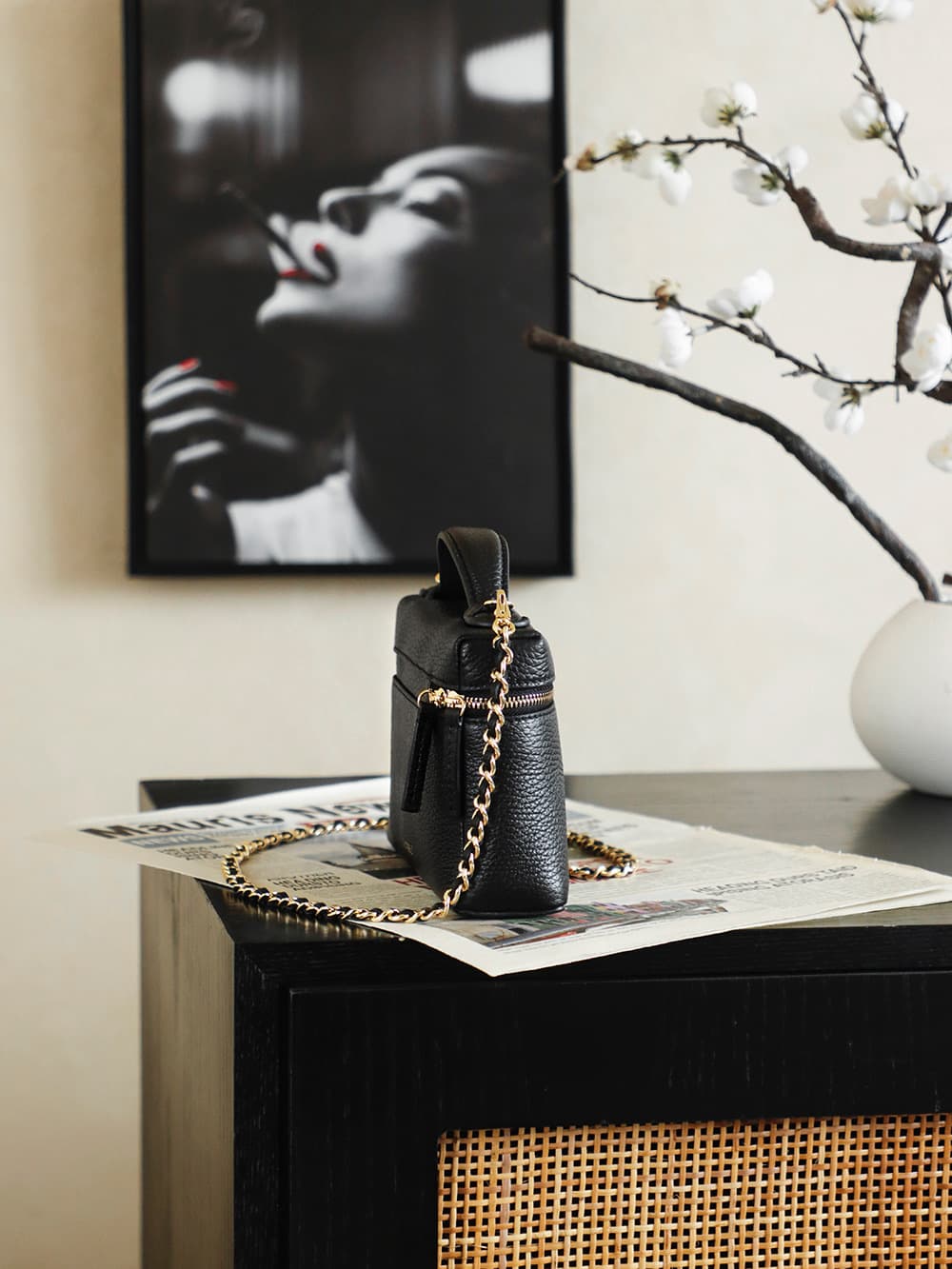 Chanel Small Vanity with chain Grained Calfskin & Gold-Tone Metal Black AP5346 A