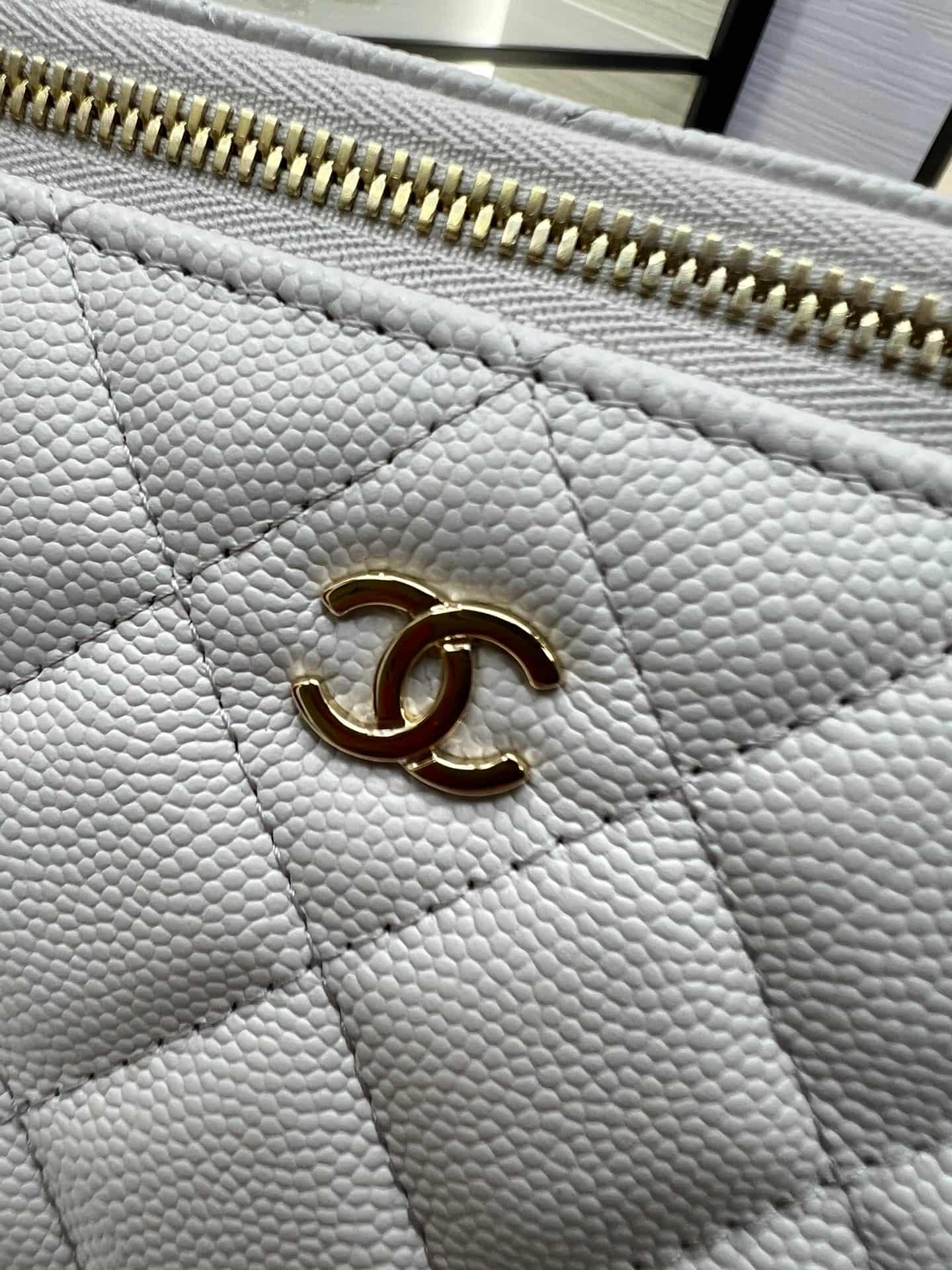 Chanel Classic Long Vanity with Chain Grained Calfskin & Gold-Tone Metal White AP1341 High