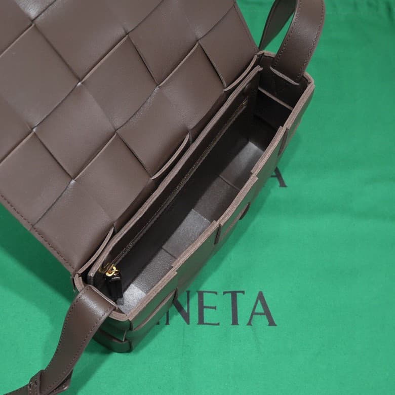 BV CASSETTE BAG Lambskin High
