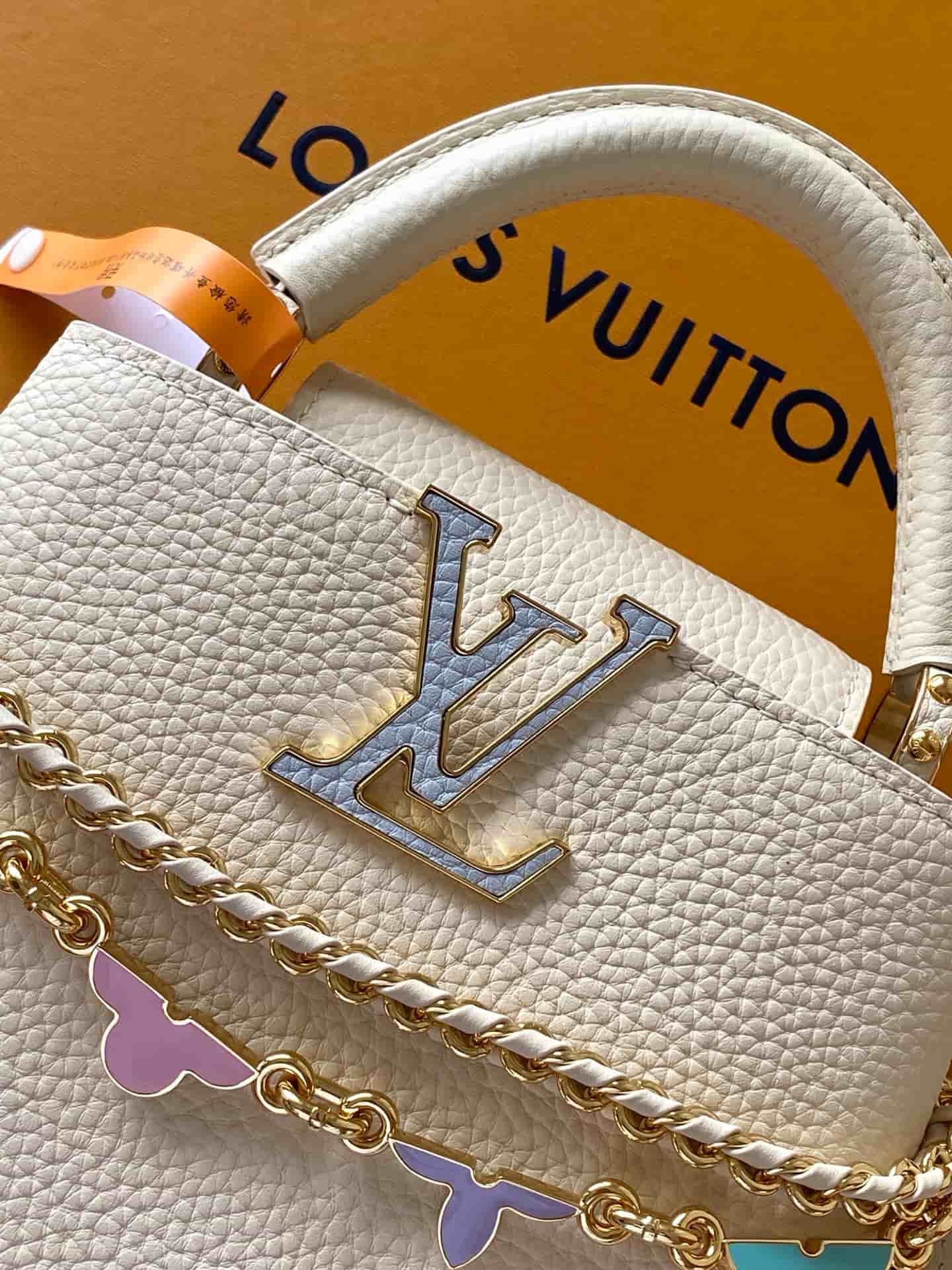 Louis Vuitton Capucines Mini Quartz Taurillon leather M2A362 TOP