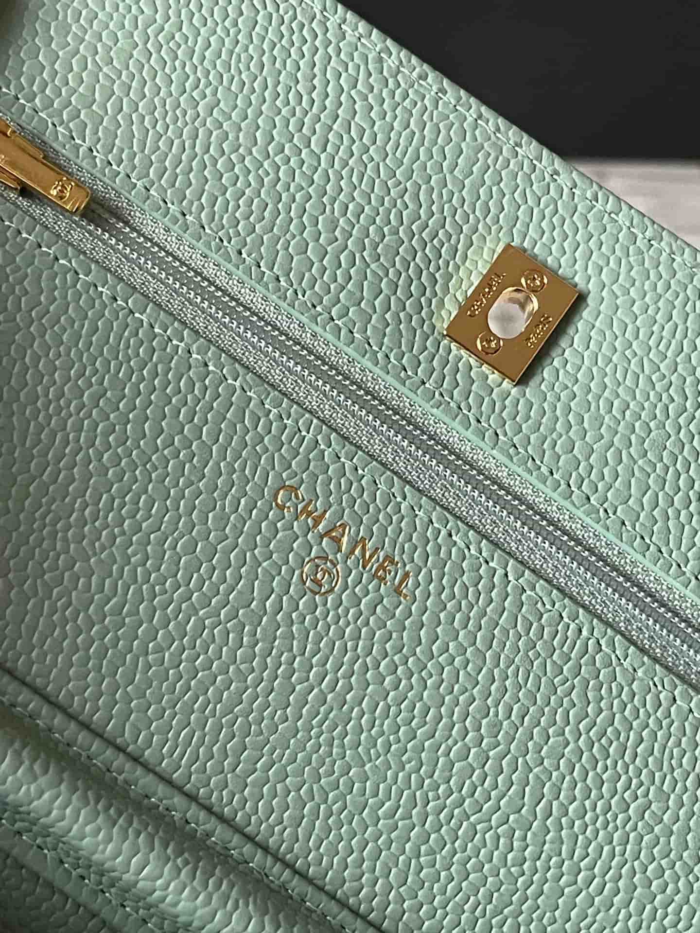 Chanel Classic Wallet on Chain Grained Shiny Calfskin & Gold-Tone Metal AP4241 Light Green A