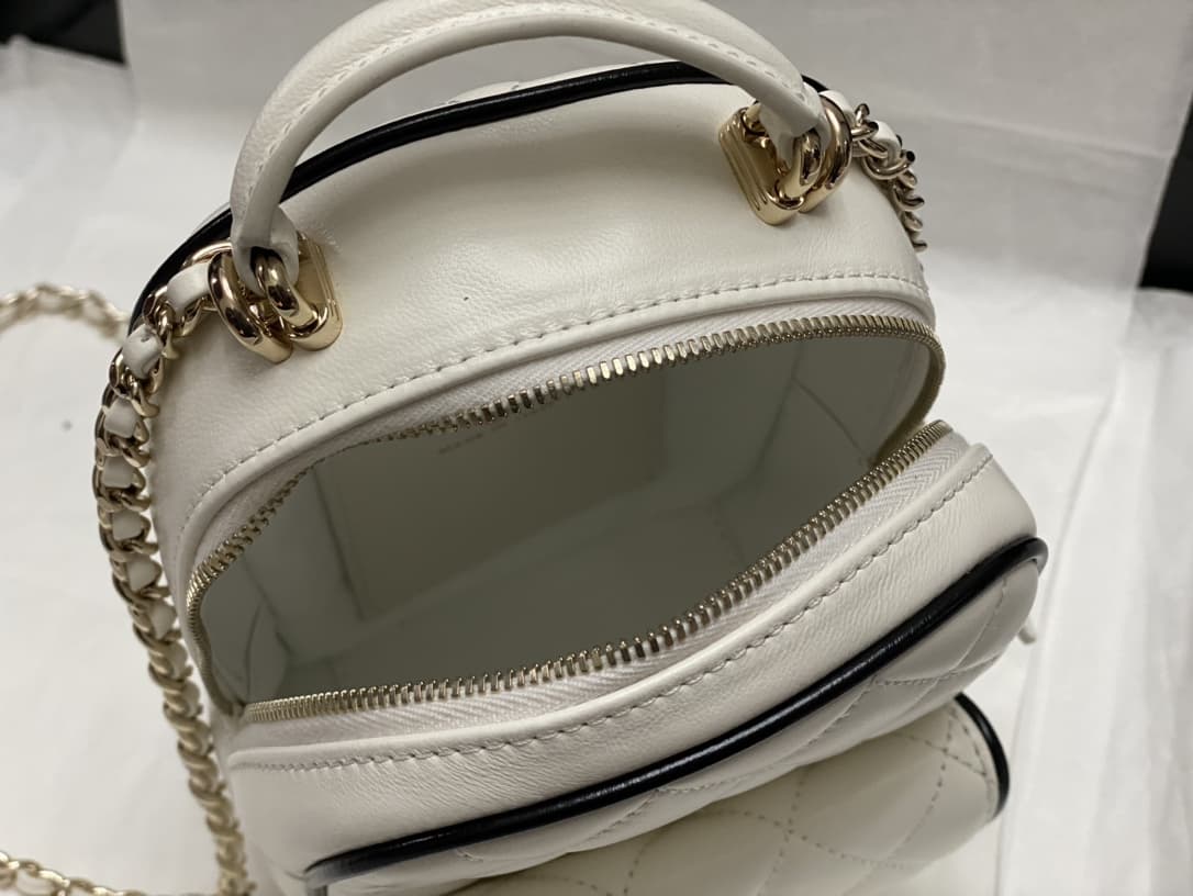 Chanel Mini Backpack Lambskin & Gold-Tone Metal AP3753 White A