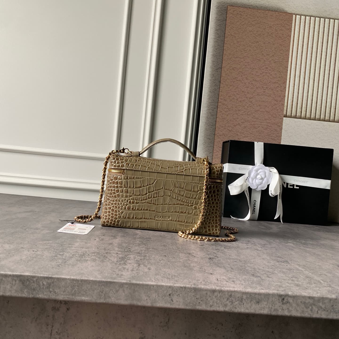 Chanel Large Vanity with chain Crocodile Embossed Calfskin & Gold-Tone Metal Khaki AS5347 A