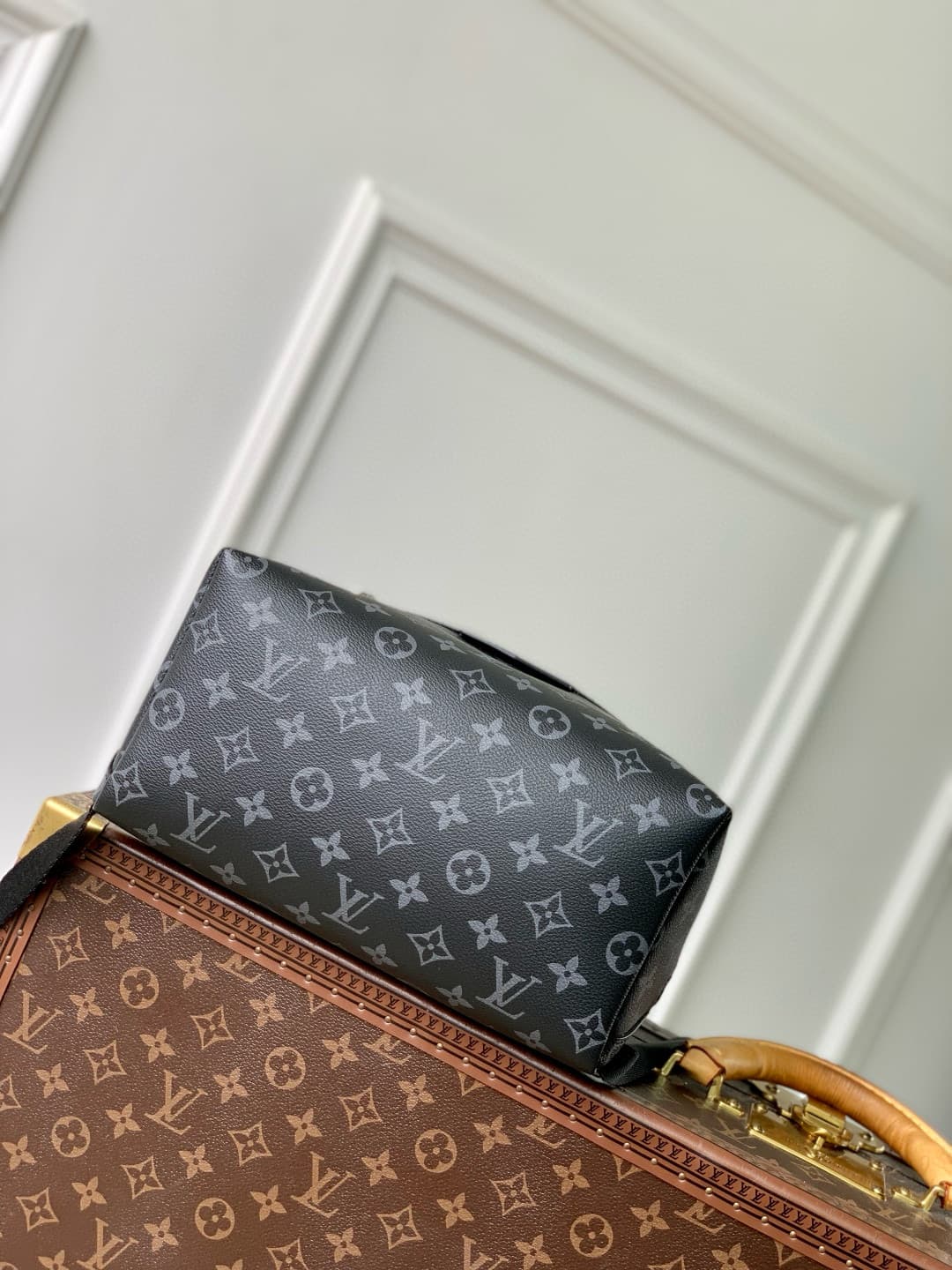 Louis Vuitton Discovery Slim Backpack Monogram Eclipse coated canvas M14020 High