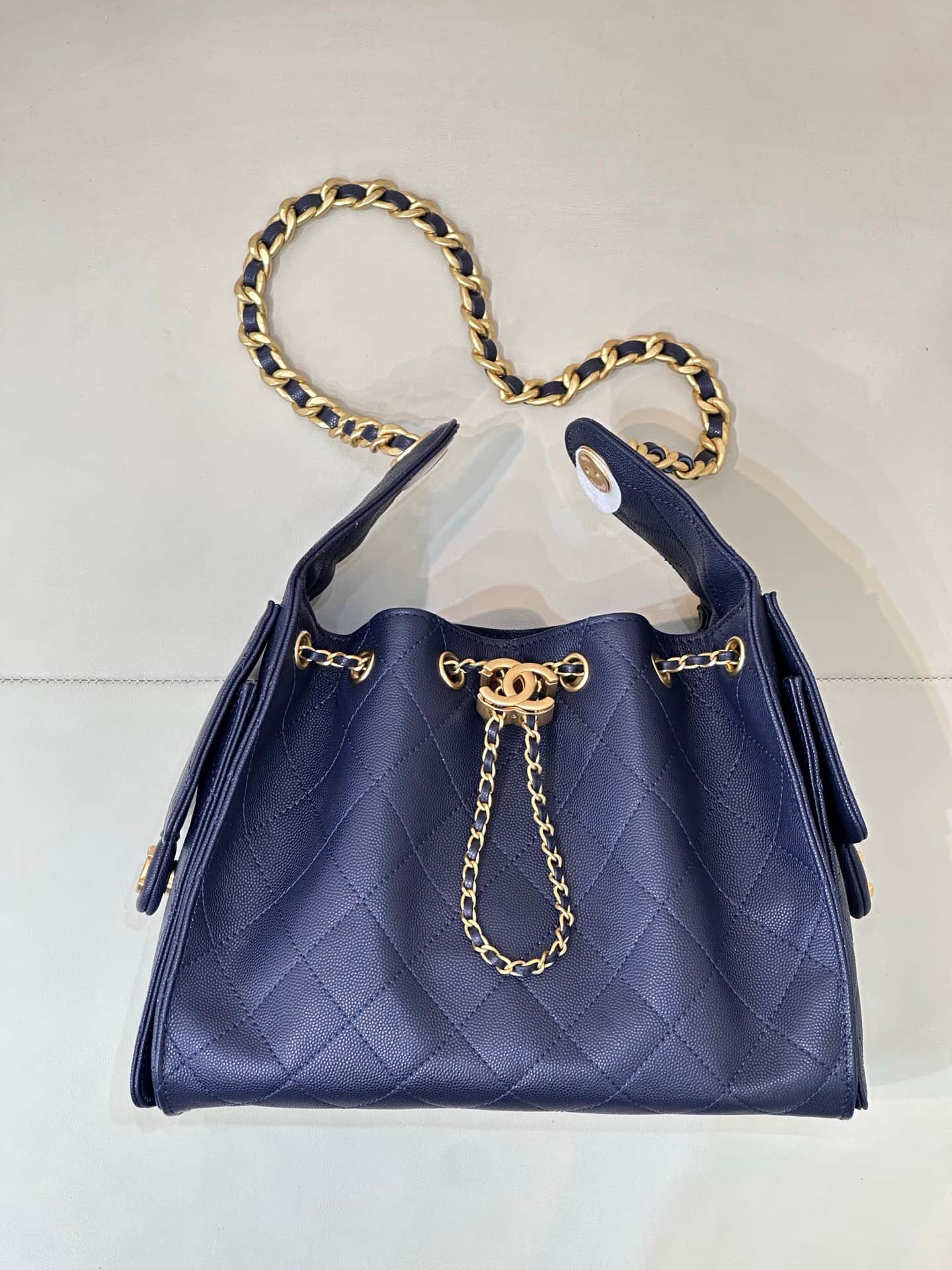 Chanel 25 Small Hobo handbag AS5293 Grained Calfskin & Gold-tone Metal Dark Blue TOP