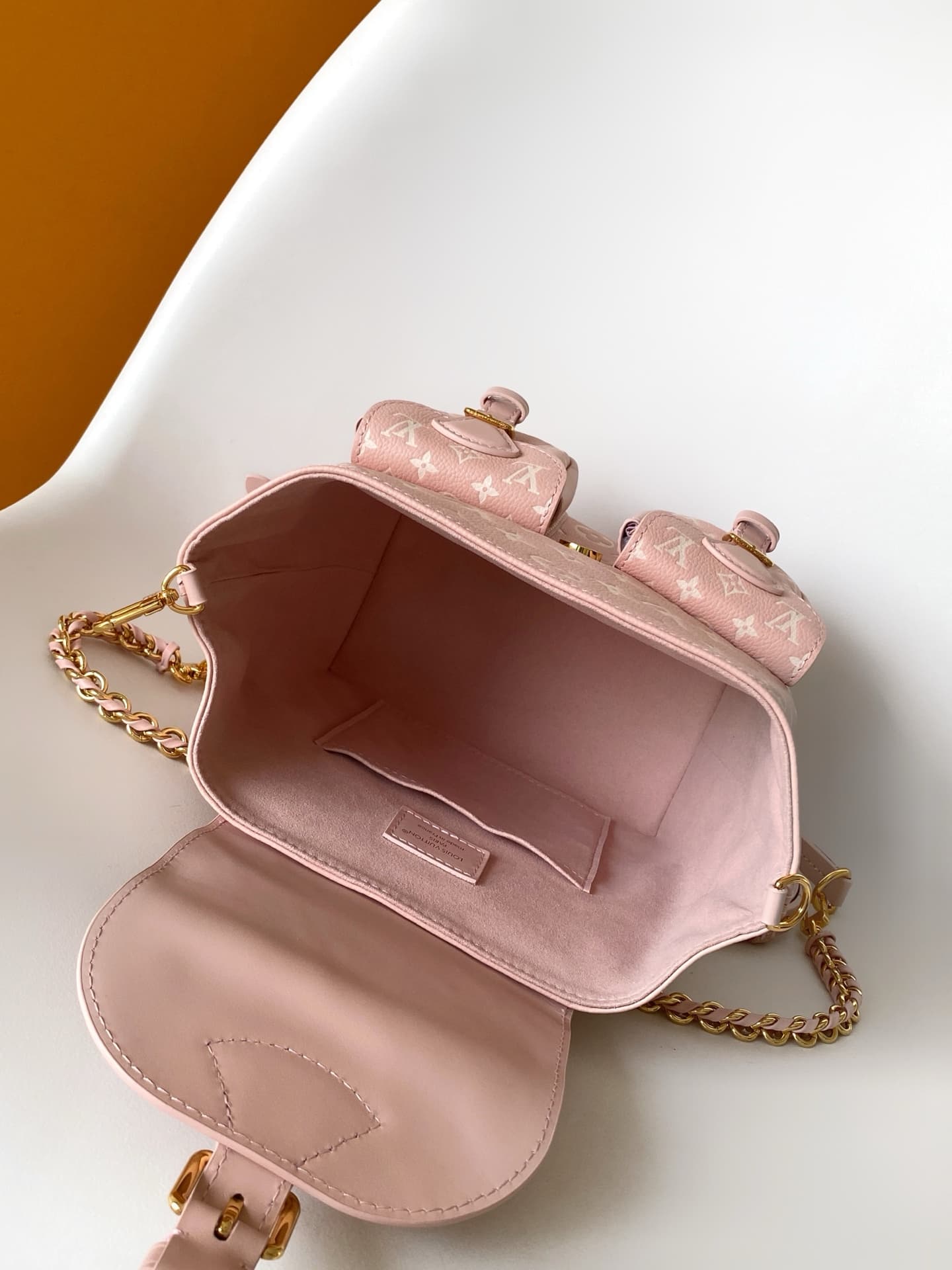 Louis Vuitton Backup Pink/Quartz Pink/Beige Embossed grained cowhide leather M12987 High