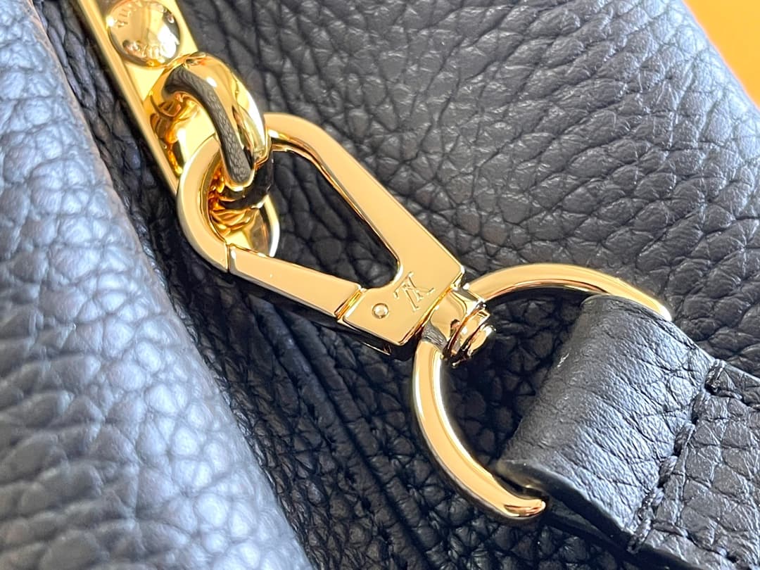 Louis Vuitton Capucines MM Taurillon leather M12135 Black TOP