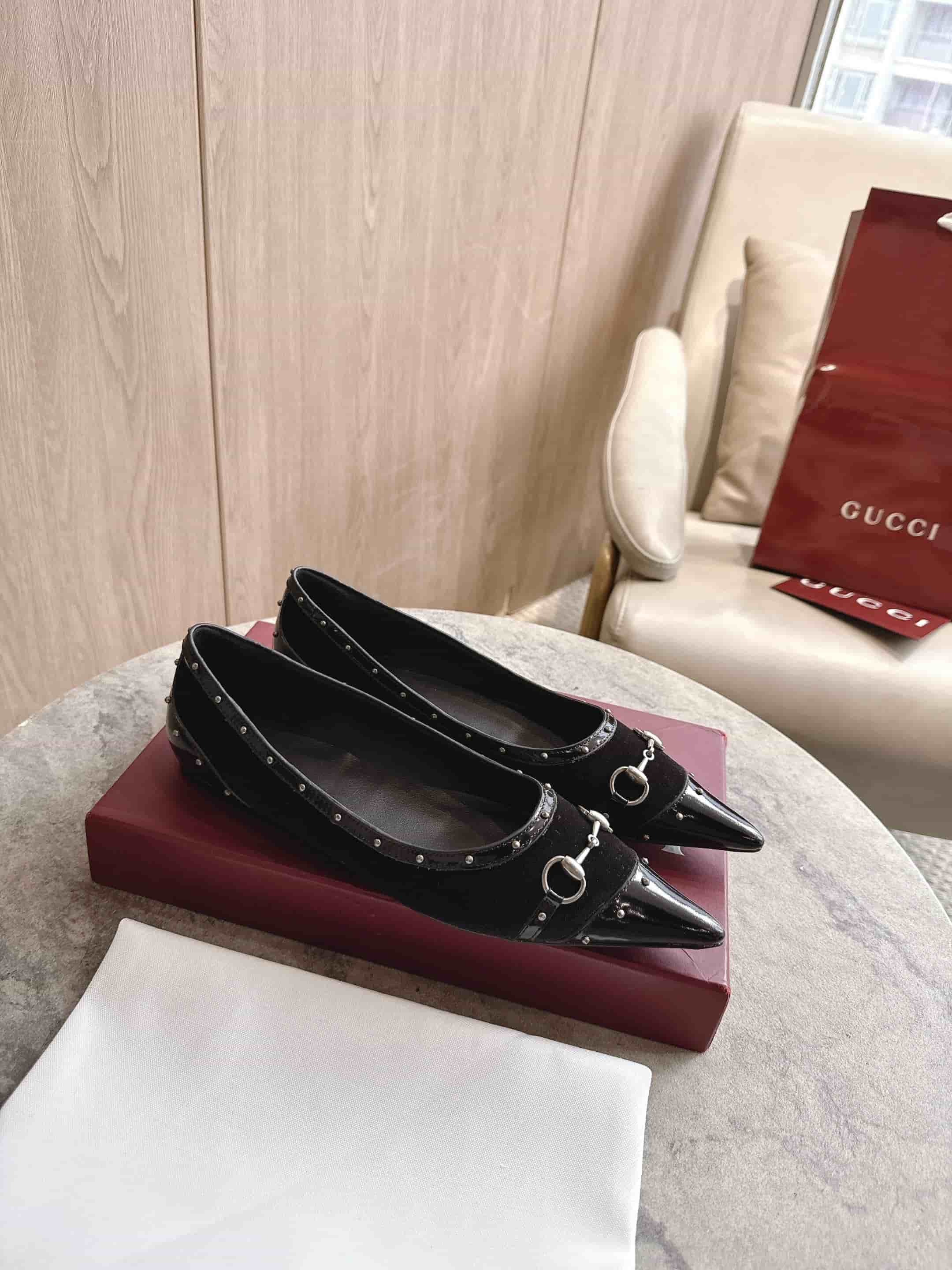 Gucci Savoy Ballerina Flat Shoes Women