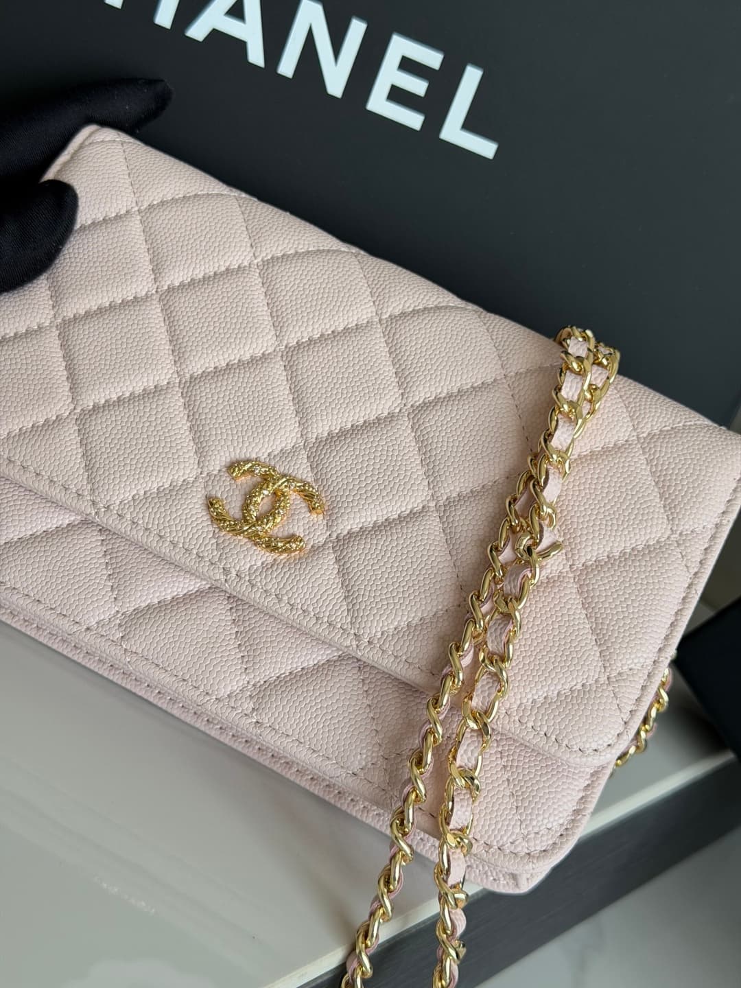 Chanel Wallet on Chain Shiny Grained Calfskin Strass & Gold-Tone Metal Pink AP5073 High