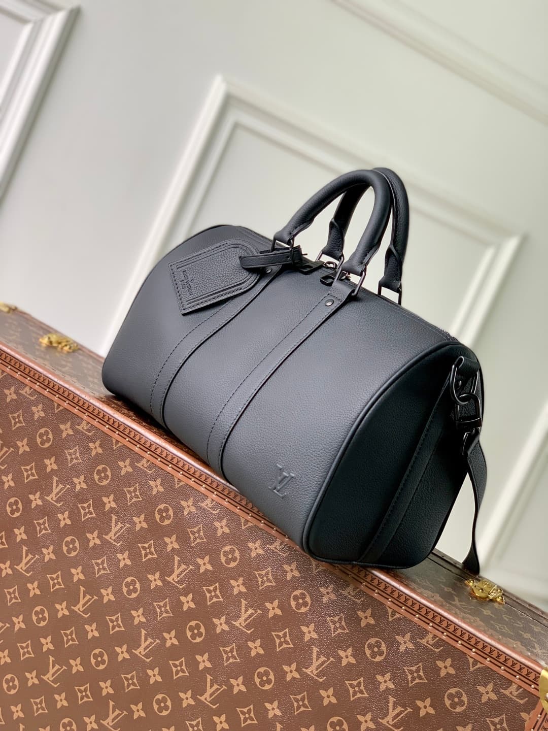 Louis Vuitton Keepall Bandoulière 35 Waxy calfskin M15249 Black High