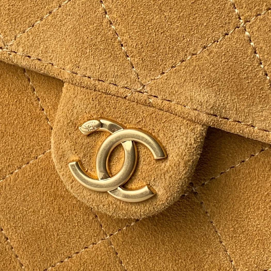 Chanel 25 Small Hobo handbag AS5293 Suede& Gold-Tone Metal Yellow A