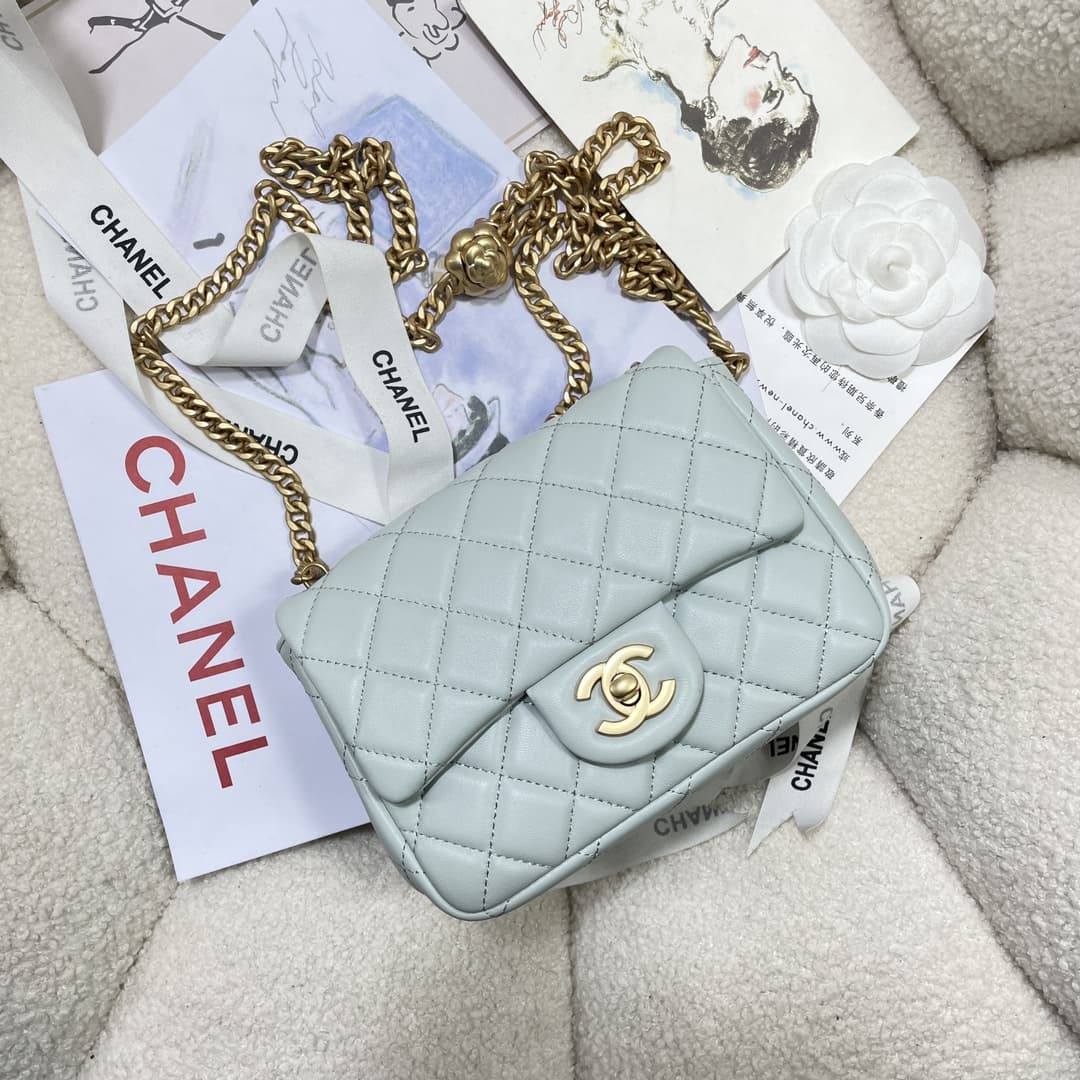 Chanel SUPERMINI FLAP BAG AS4040 Lambskin & Gold-Tone Metal Blue-I A