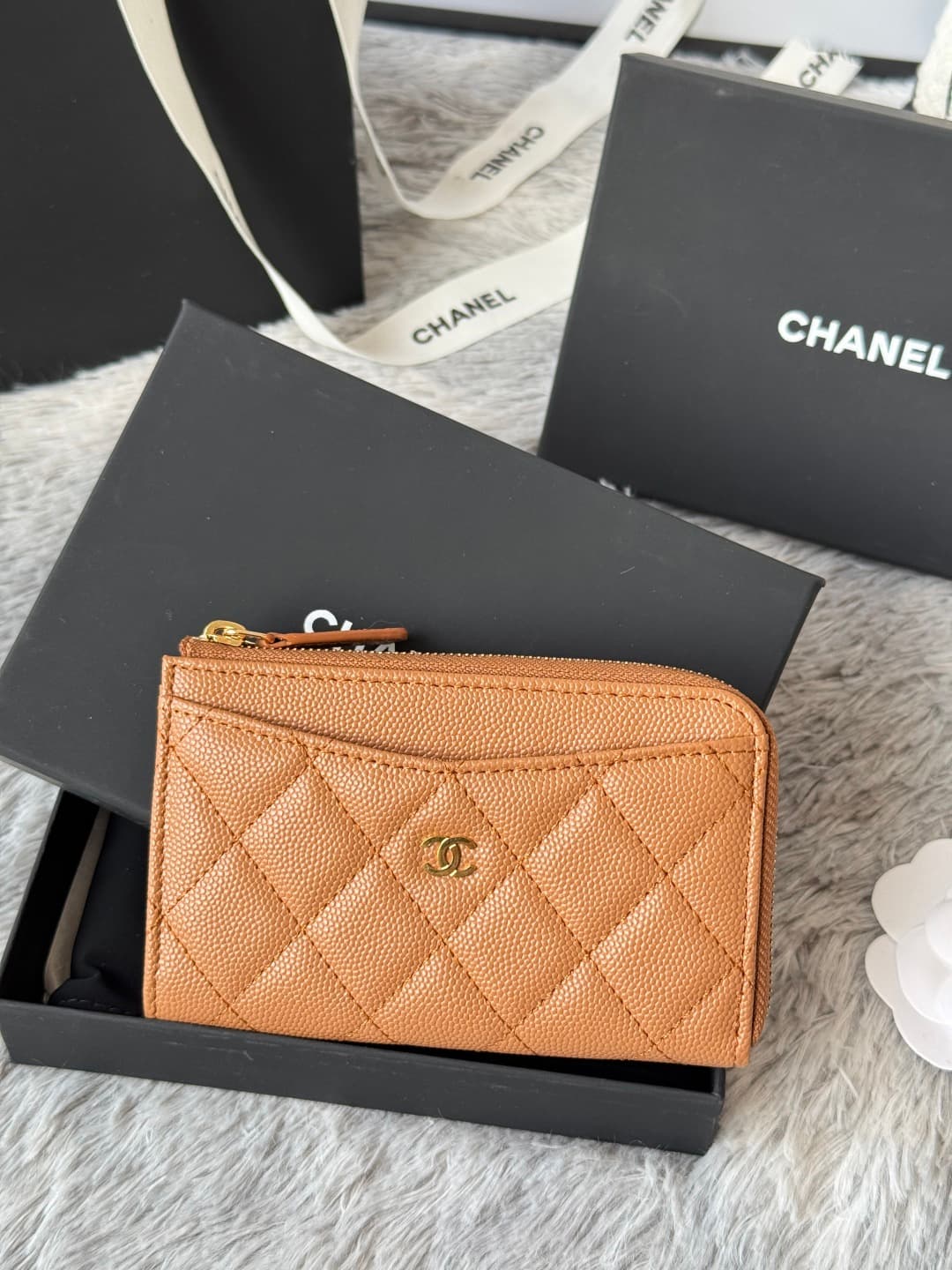 Chanel Classic Zipped Card Holder AP3179 A