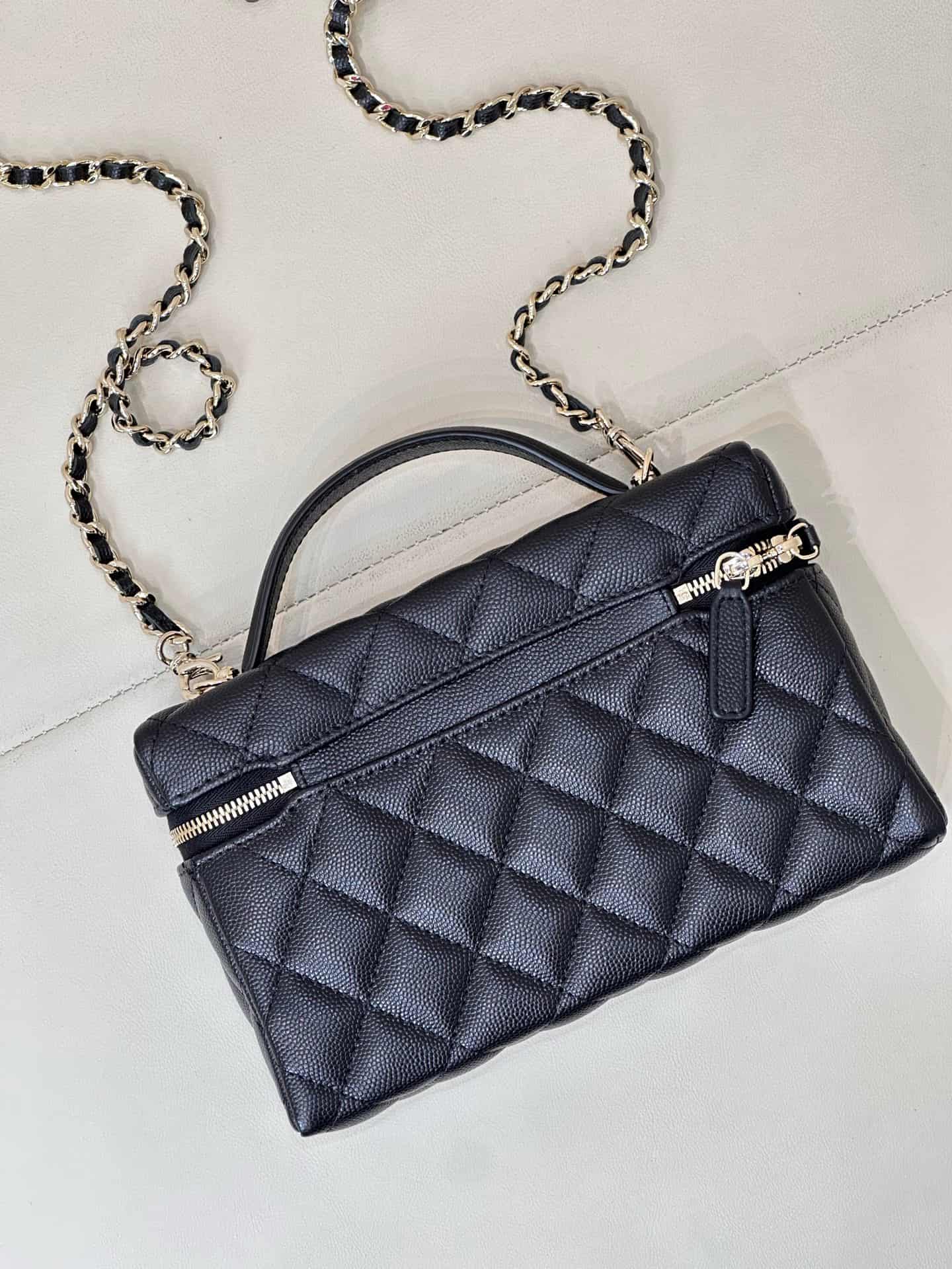 Chanel Classic Vanity with Chain Grained Calfskin & Gold-Tone Metal Black AP4385 TOP