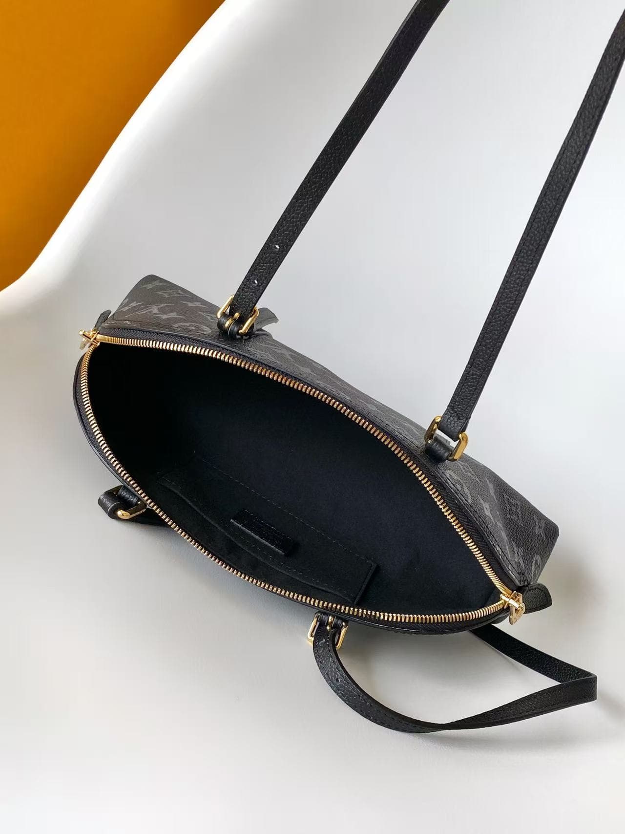 Louis Vuitton Squire East-West Boldly Black Calfskin leather M3A167 High