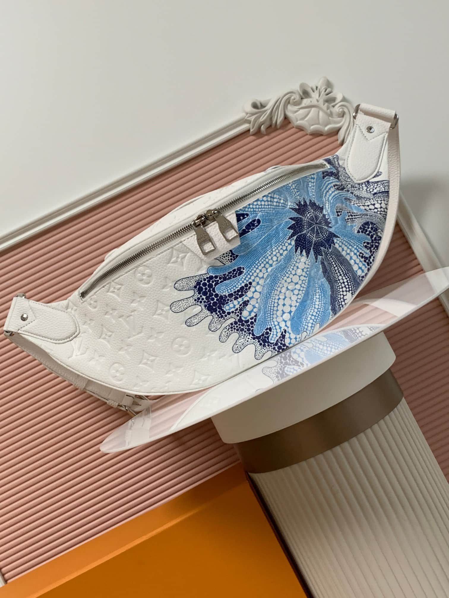 Louis Vuitton x Yayoi Kusama Maxi Bumbag in white Taurillon Monogram leather M21680 High