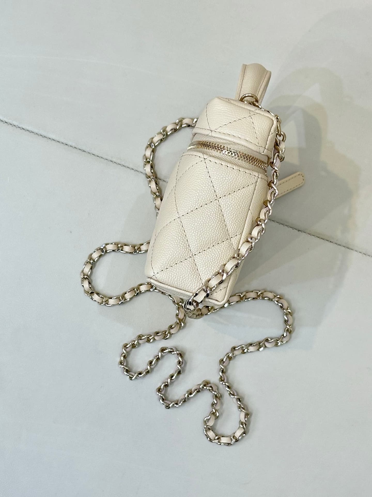 Chanel Classic Vanity with Chain Grained Calfskin & Gold-Tone Metal Beige AP4385 TOP