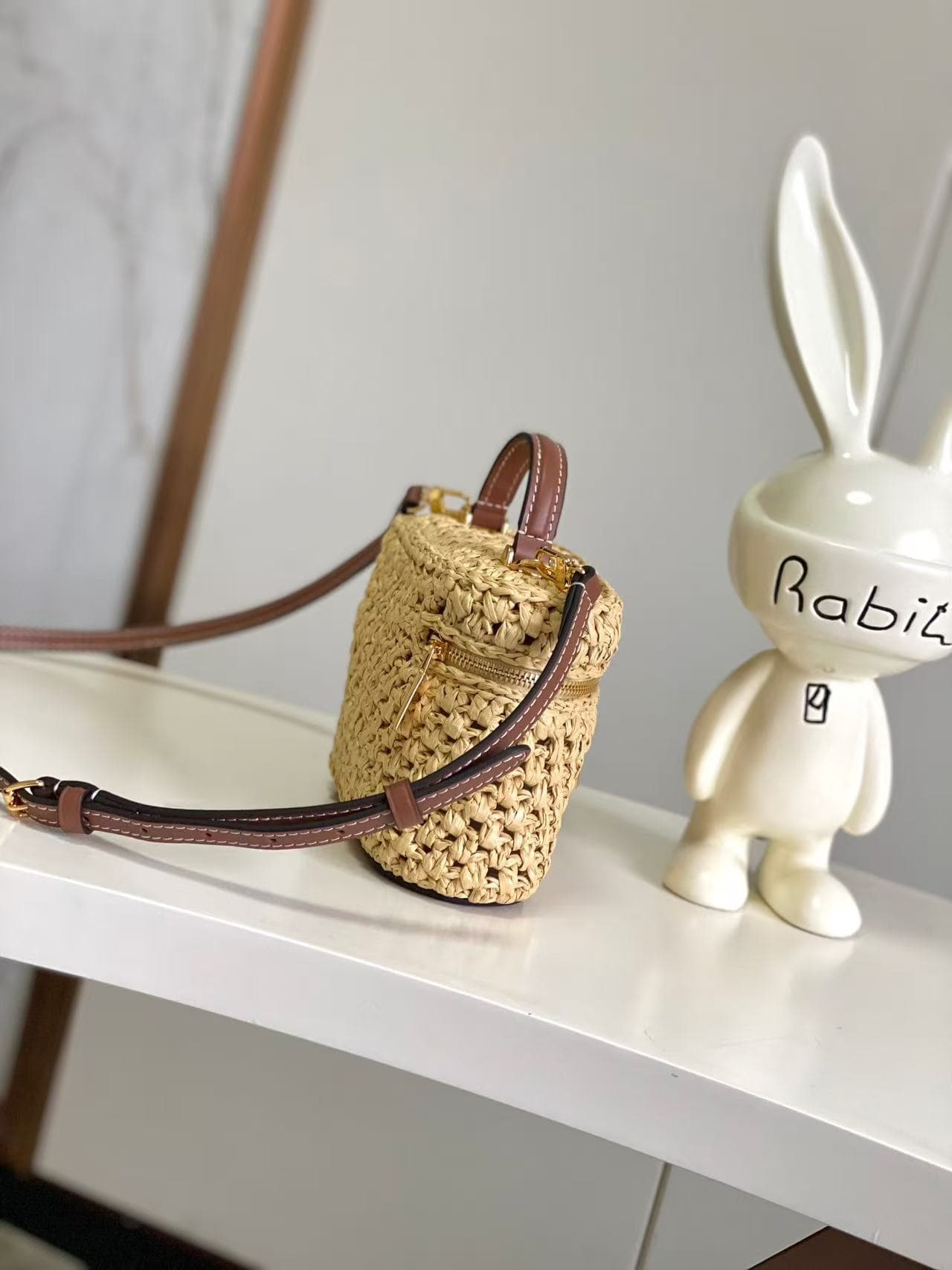 Louis Vuitton Vanity Chain Pouch Natural Tan Raffia M14303 High
