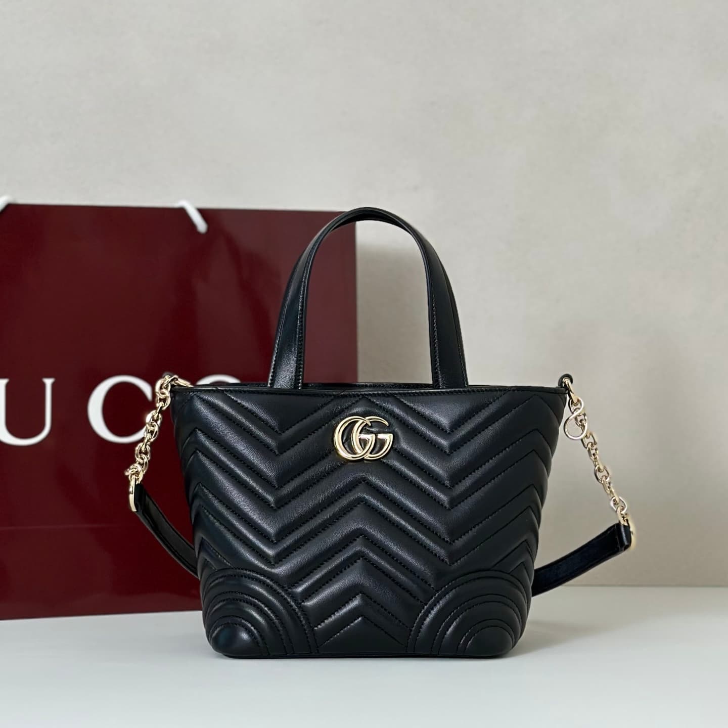 Gucci Betty small tote bag ‎847386 black leather High