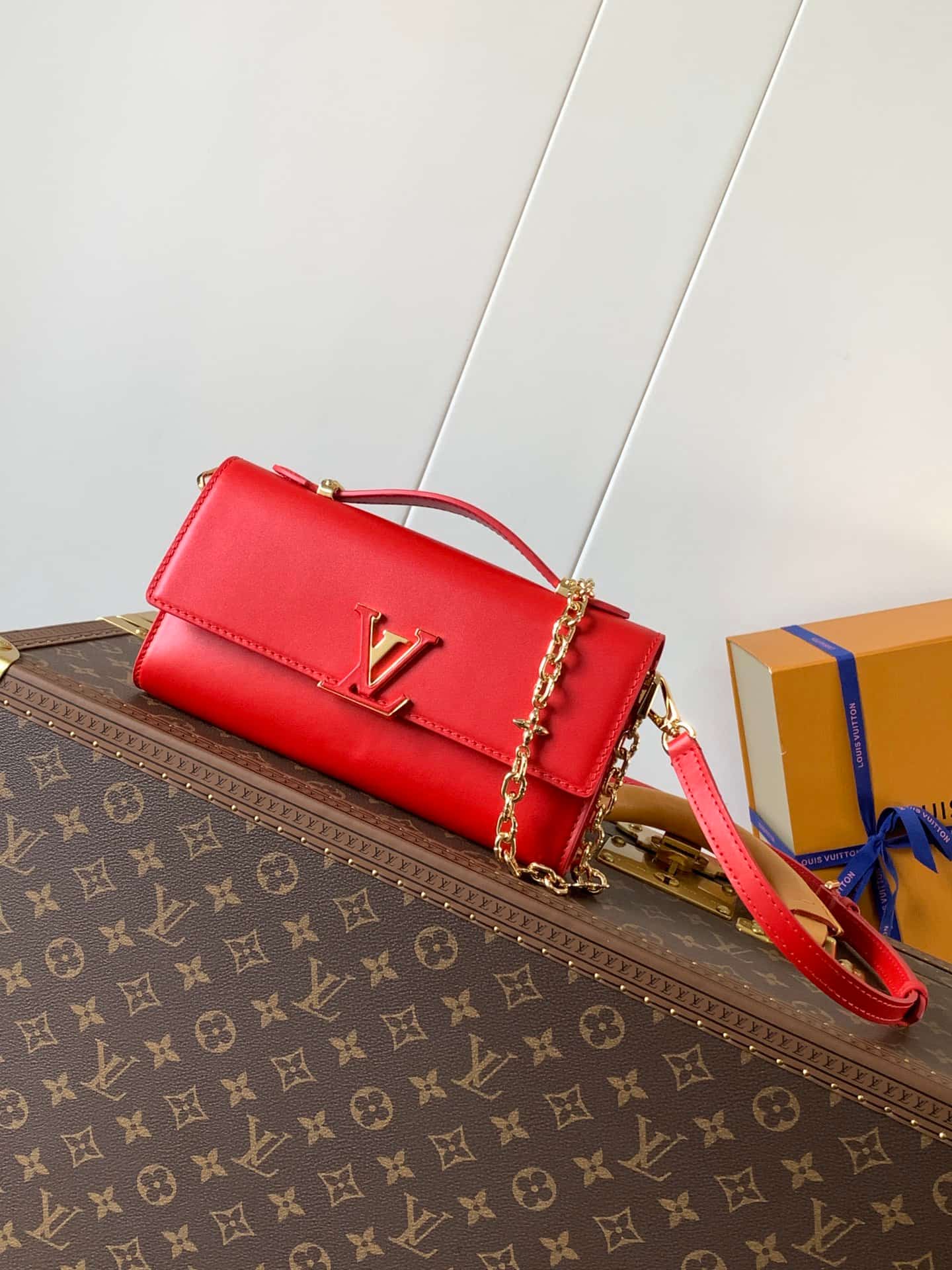 Louis Vuitton Wallet On Chain Capucines Lipstick Red Calf leather M12405 High
