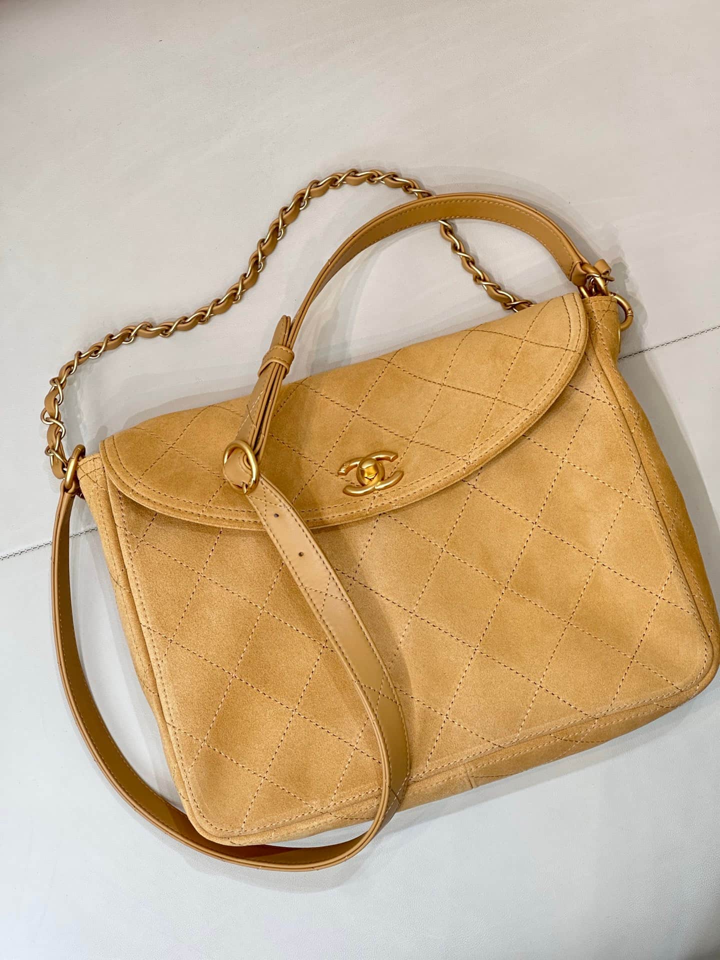Chanel Matelasse Suede Shoulder Bag& Gold-Tone Metal Yellow AS5883 TOP