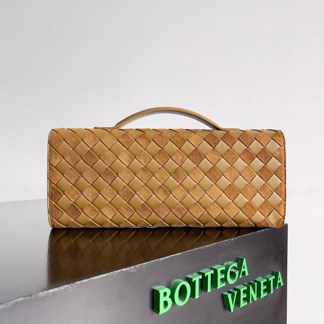 BV Long Clutch Andiamo With Handle Lambskin TOP