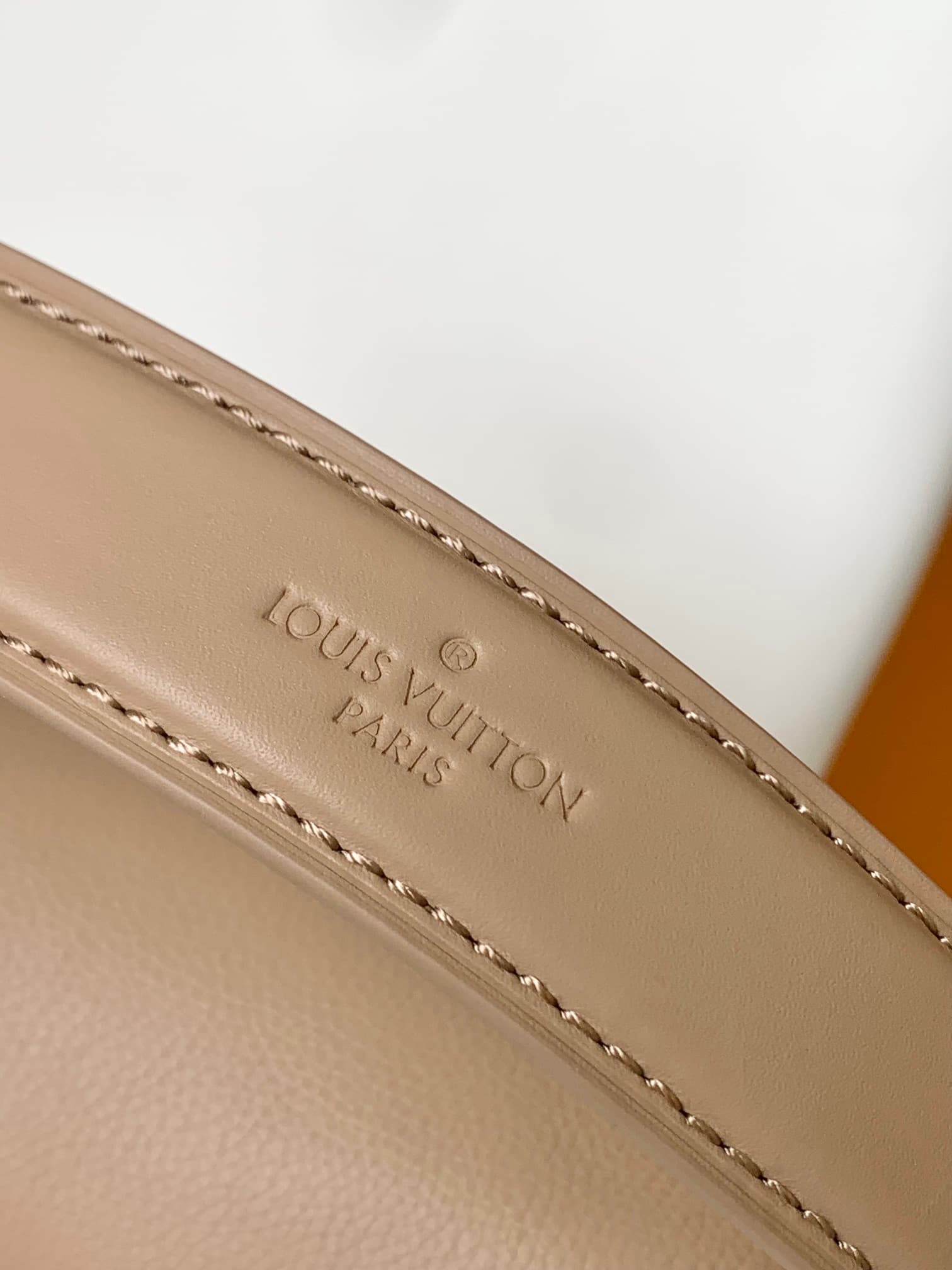 Louis Vuitton Side Trunk MM Grained calf leather M25072 Taupe High