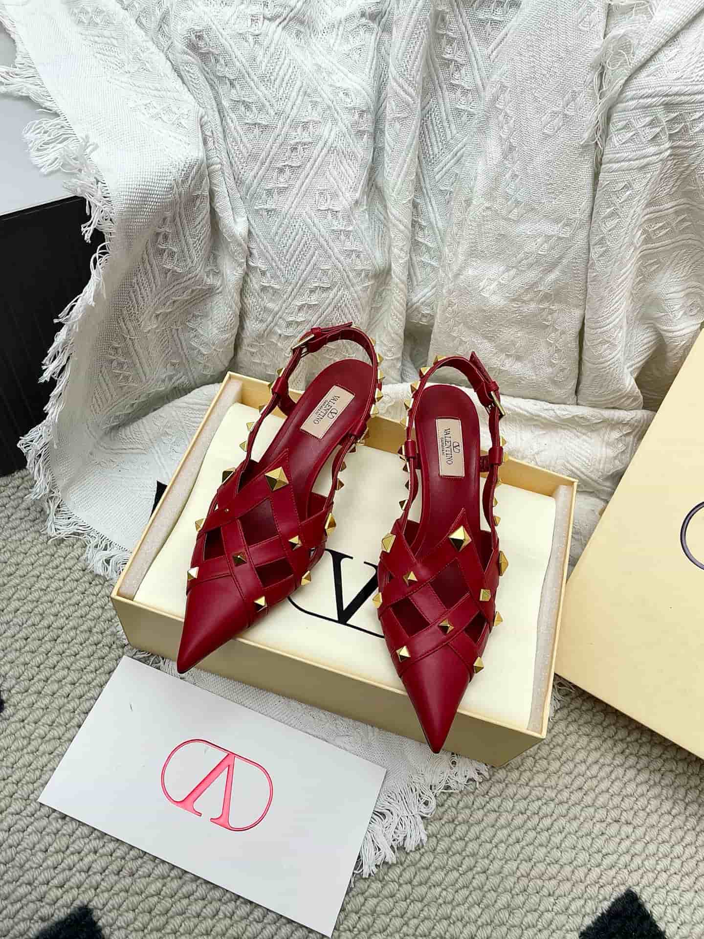 Valentino Garavani Studdy Leather Pump Shoes Women
