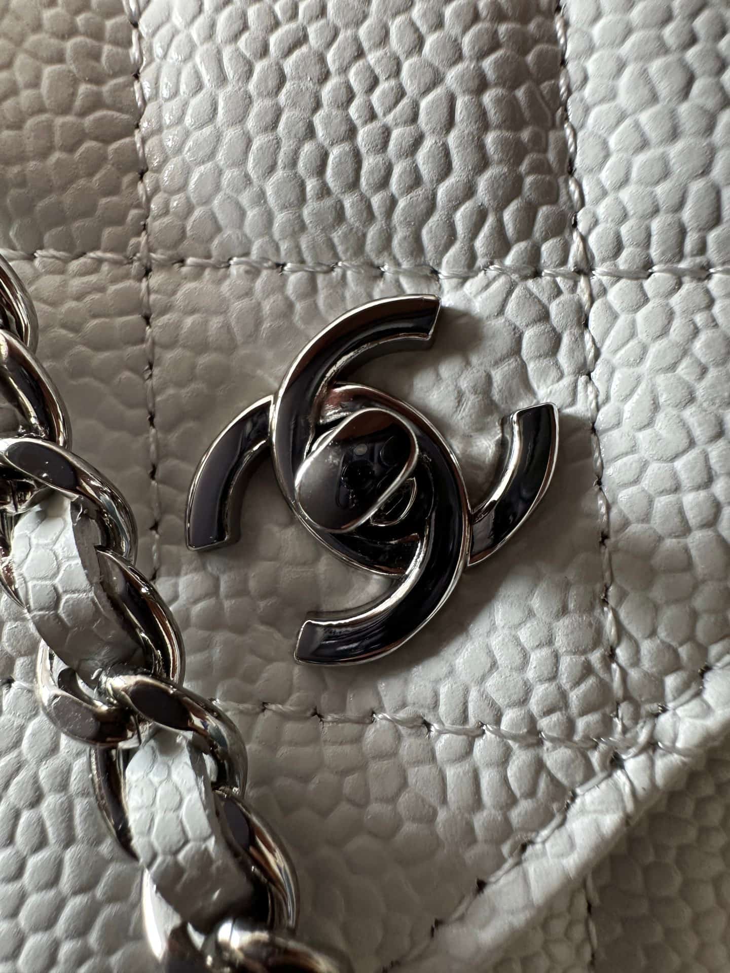 Chanel Classic Wallet on Chain Grained Shiny Calfskin & Silver-Tone Metal AP4241 White High