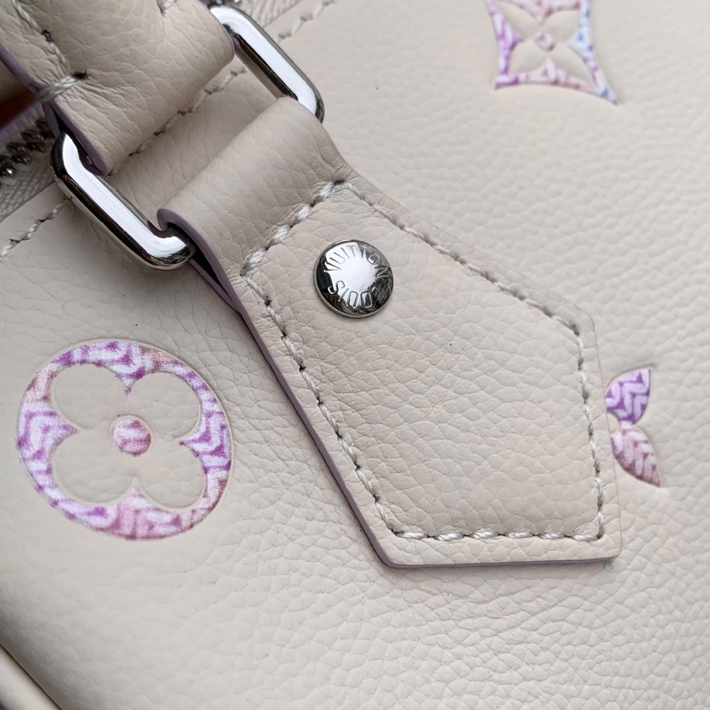 Louis Vuitton Speedy Bandoulière 20 Link Quartz Embossed cowhide leather M2A099 High
