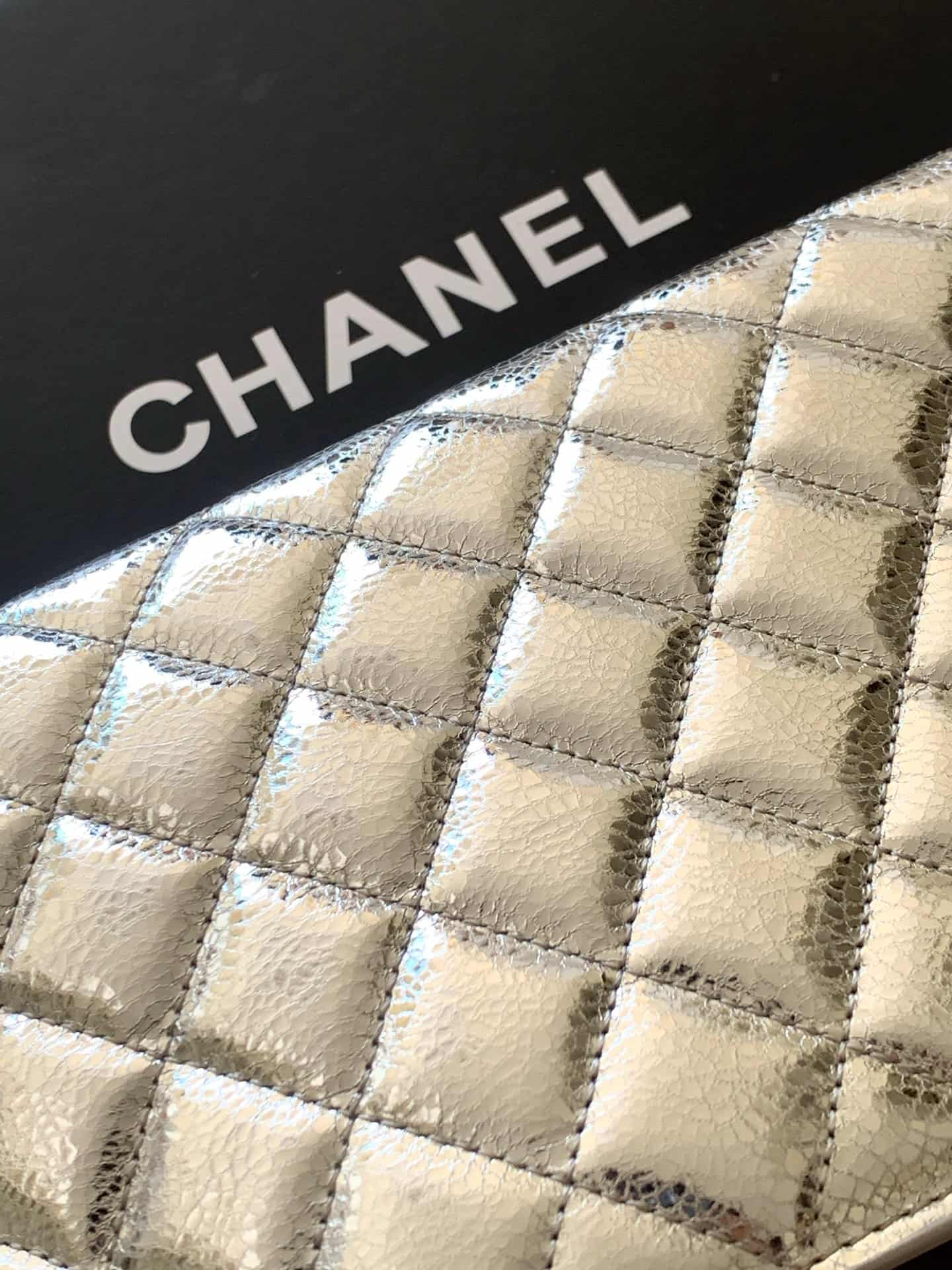 Chanel evening bag AS6045 lambskin & gold-tone metal silver high