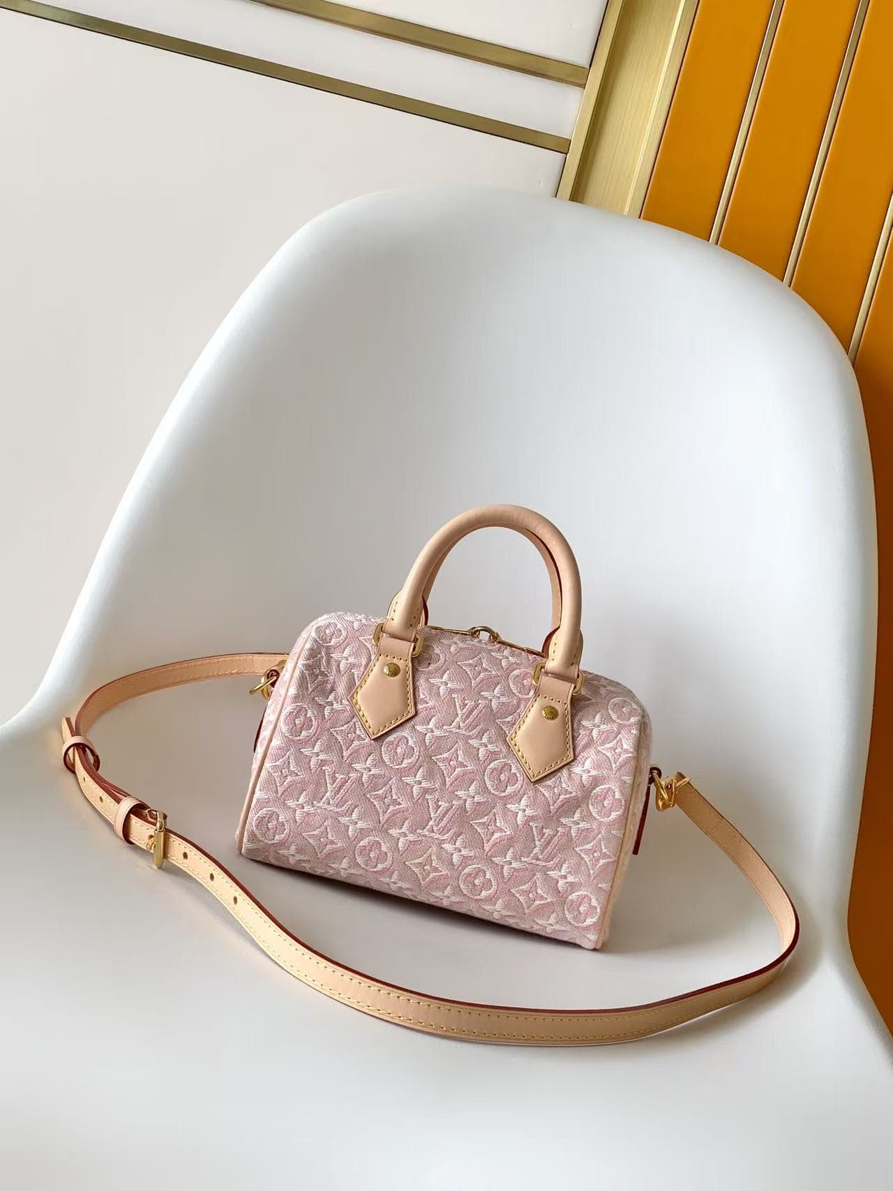 Louis Vuitton Speedy Bandoulière 20 Monogram Emblème Rose Ruban M2A039 High