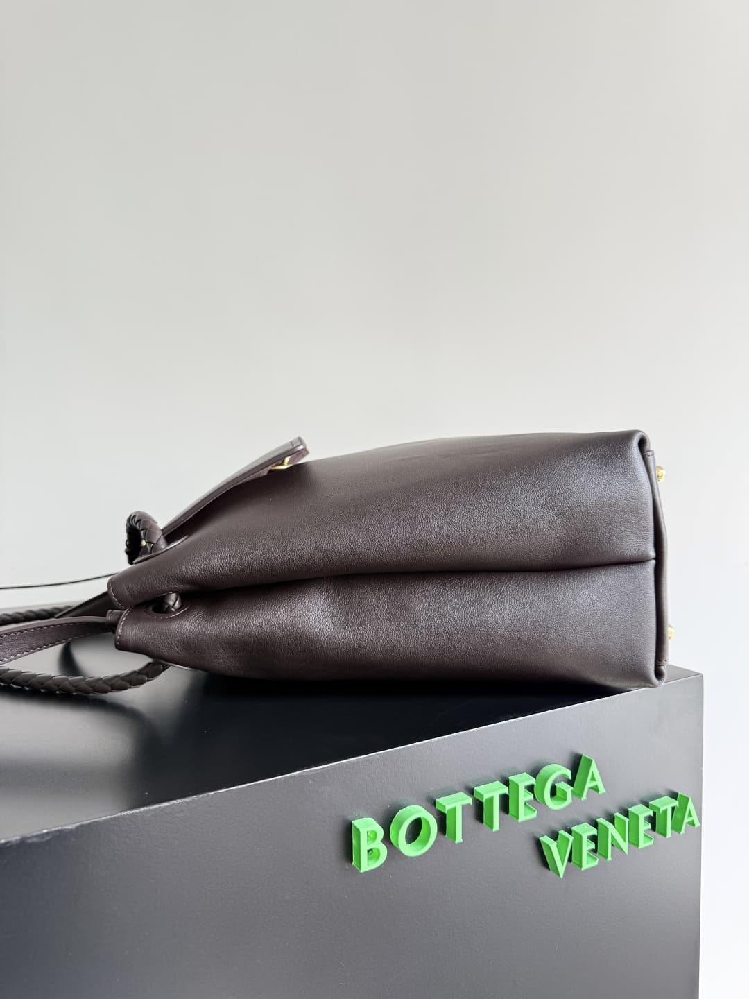 BV Ciao Ciao Large Top handle bag in silky calf leather TOP