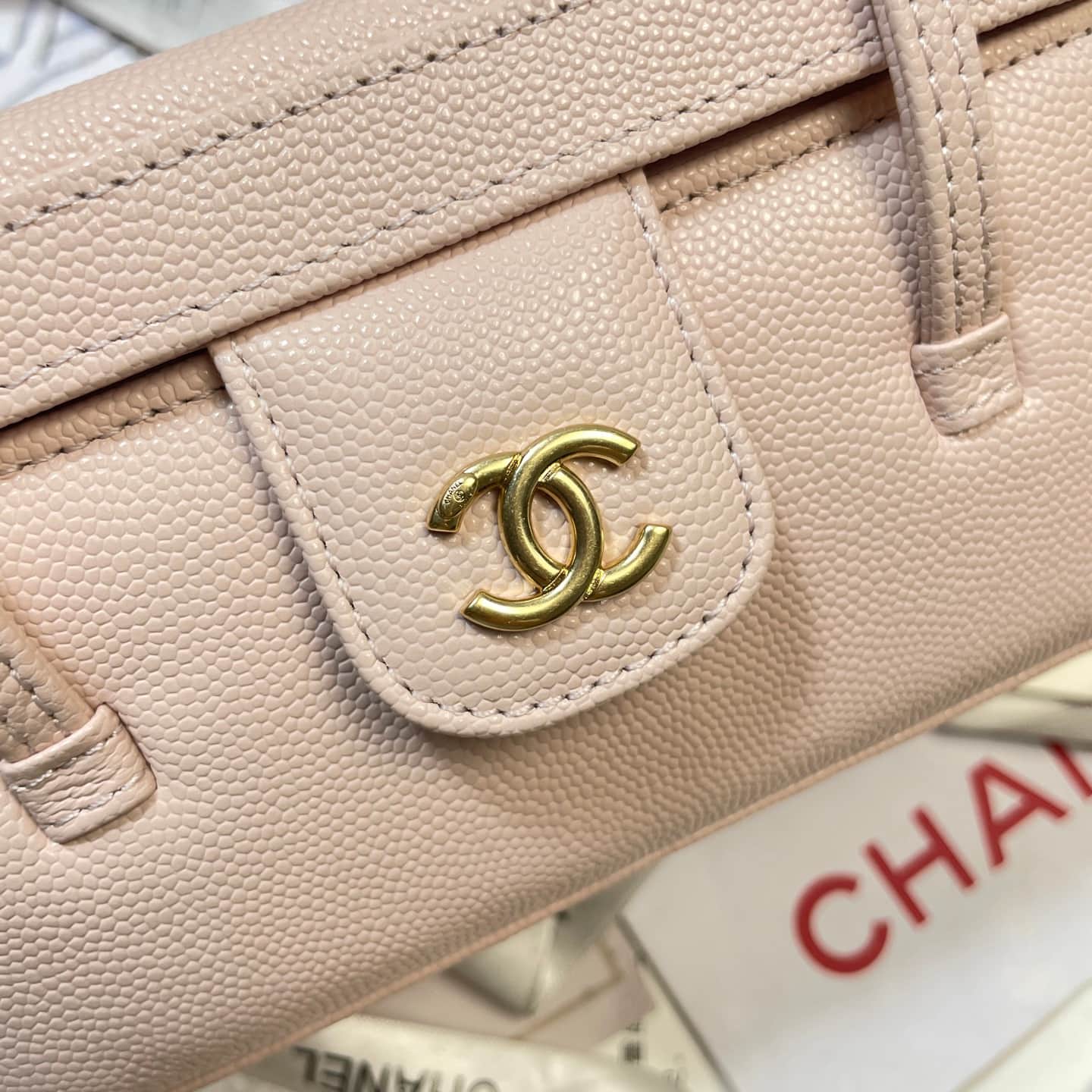 Chanel Long Vanity with Leather Strap Grained Shiny Calfskin & Gold-Tone Metal Light Pink AP5067 A