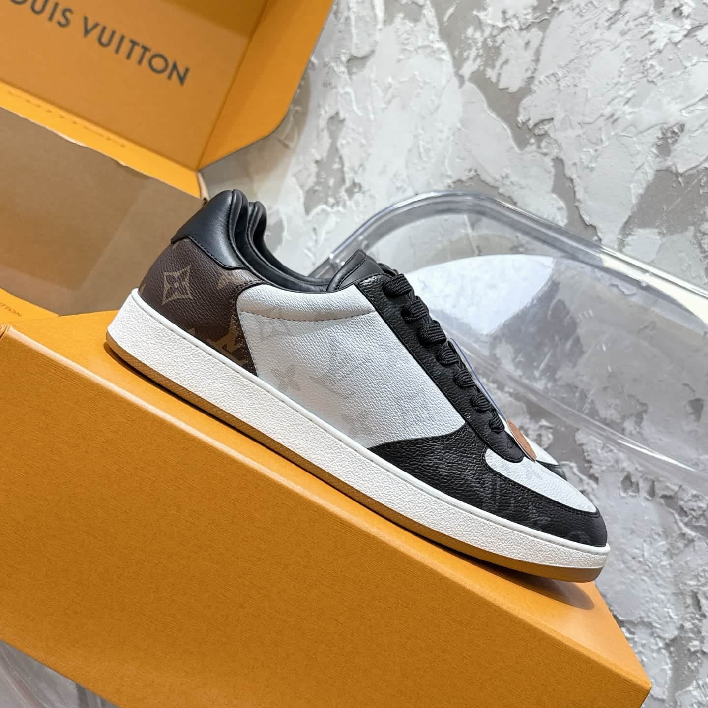 Louis Vuitton Beverly Hills Sneaker shoes Men