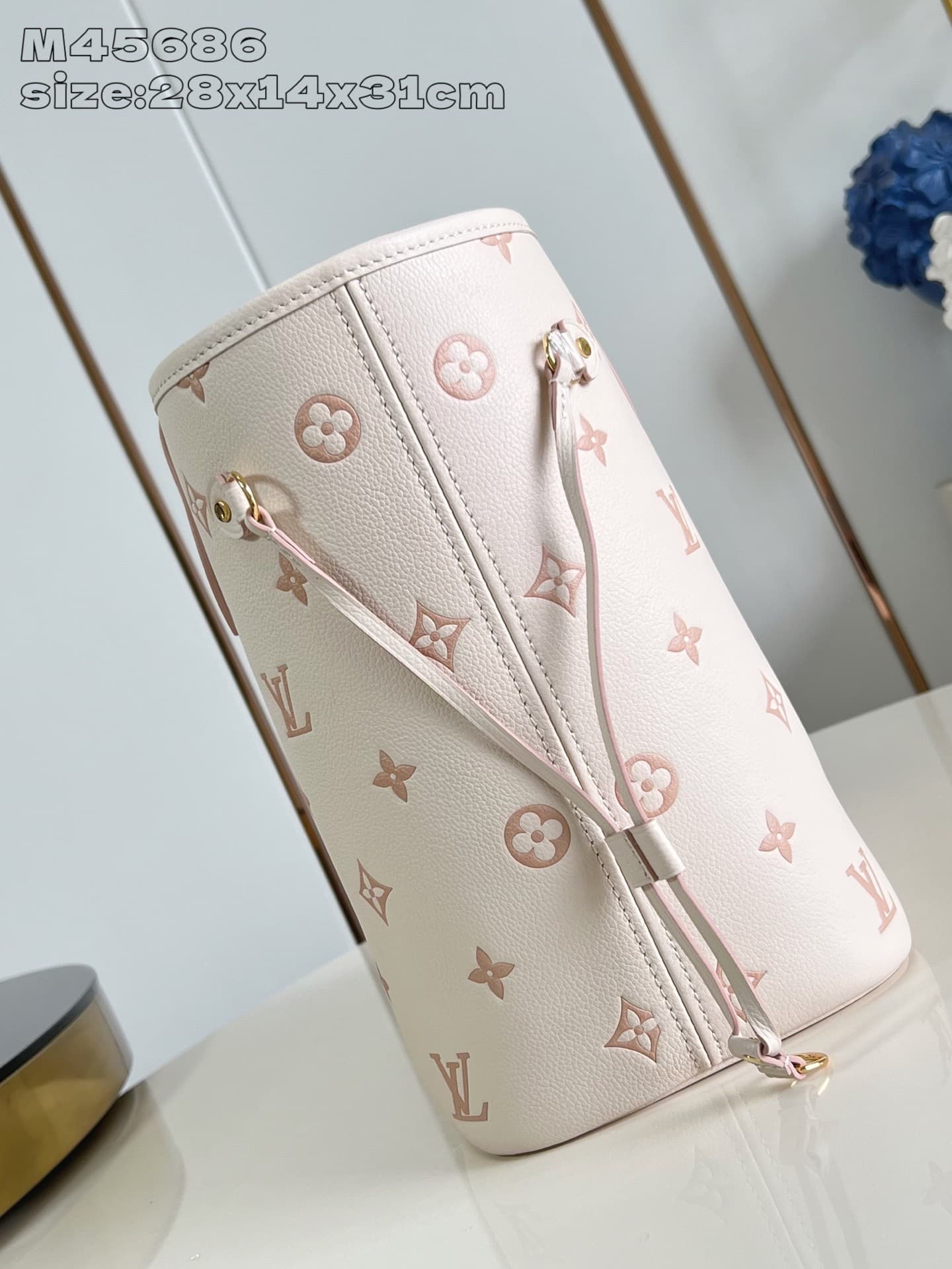 Louis Vuitton Neverfull MM Debossed grained cowhide leather M14285 Eden High