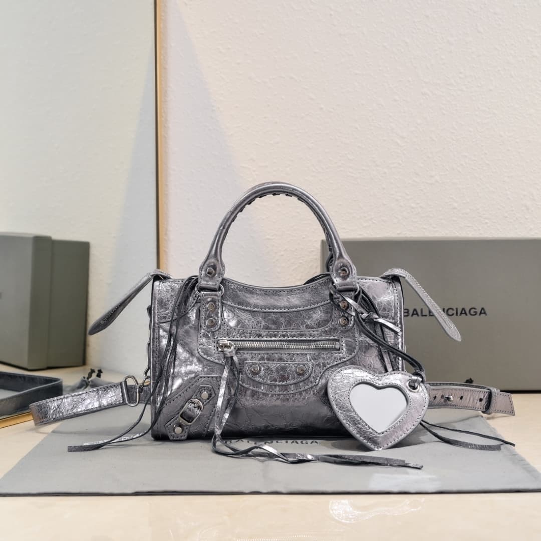 WOMEN'S LE CITY MINI BAG Lambskin & Silver Metal High