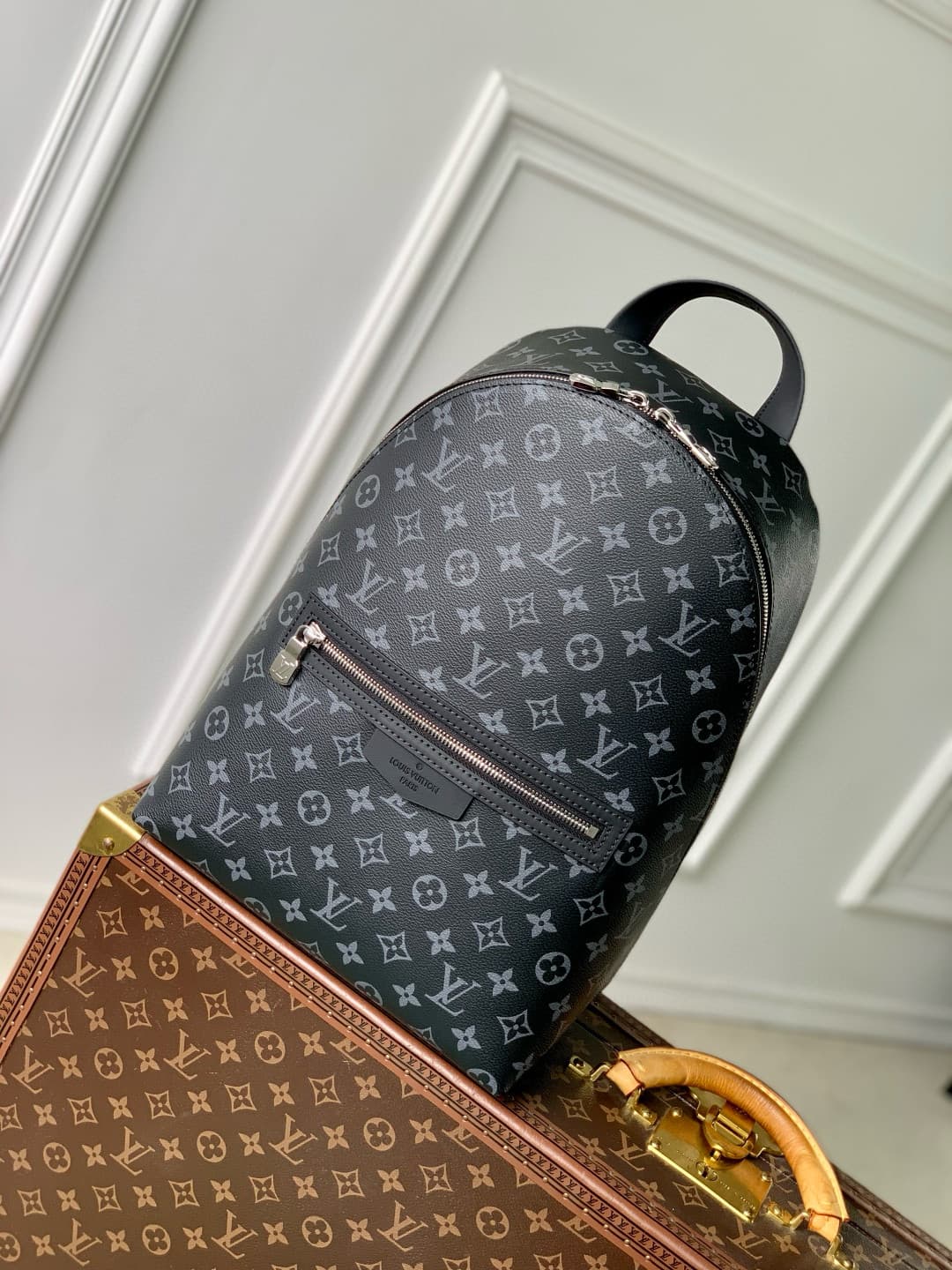 Louis Vuitton Discovery Slim Backpack Monogram Eclipse coated canvas M14020 High