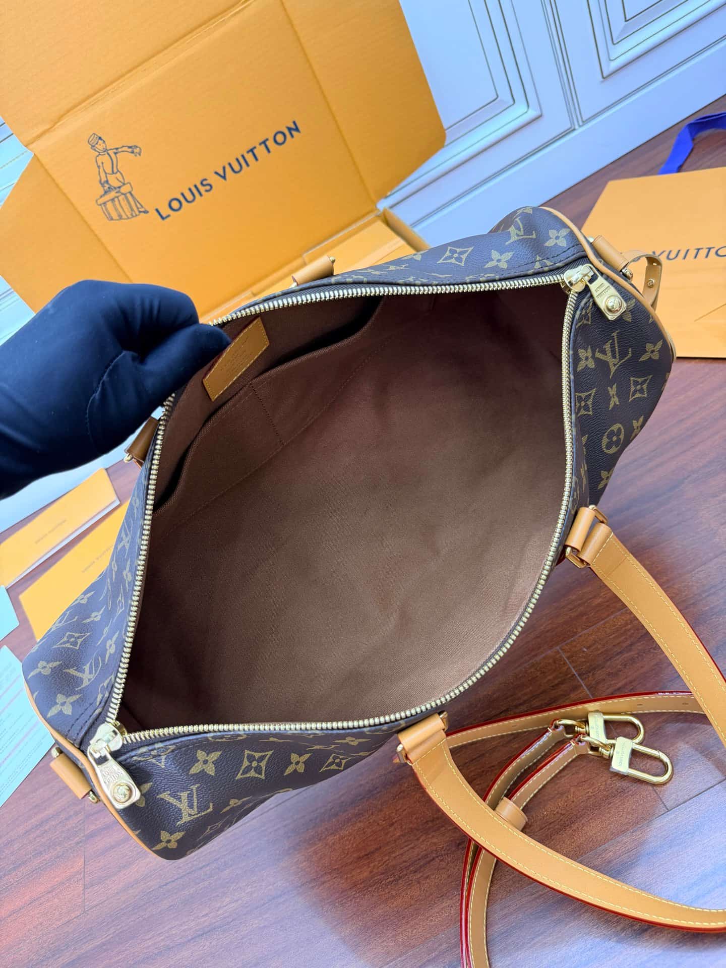 Louis Vuitton Needle Bag Monogram coated canvas M28116 TOP