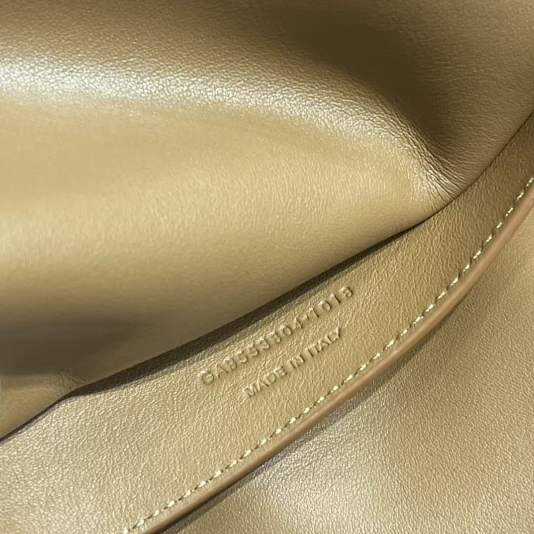 KATE MEDIUM REVERSIBLE IN SUEDE  High