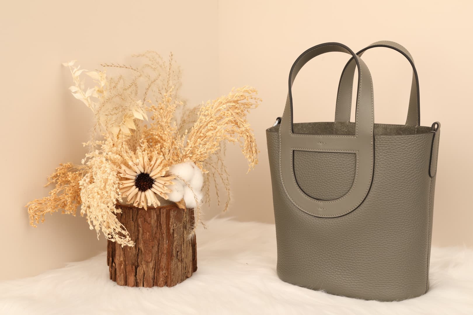 Hermès Picotin In-The-Loop 18 bag Silver/Gold Metal Gris Meyer Wax High