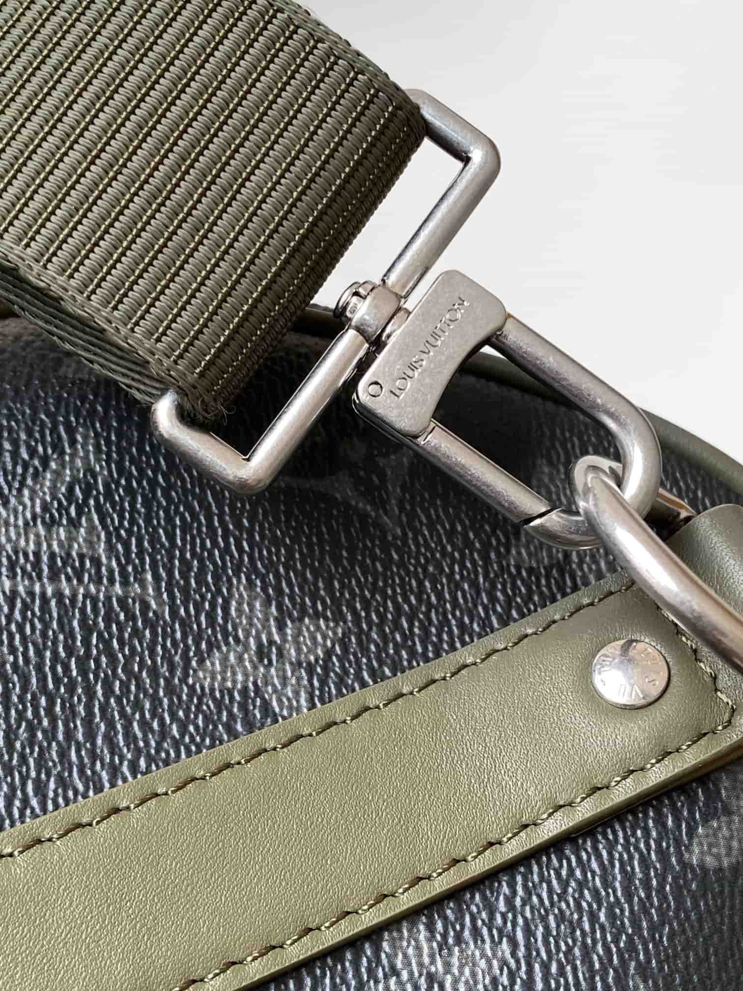 Louis Vuitton Keepall Bandoulière 35 Khaki Green Monogram Eclipse coated canvas M28639 High