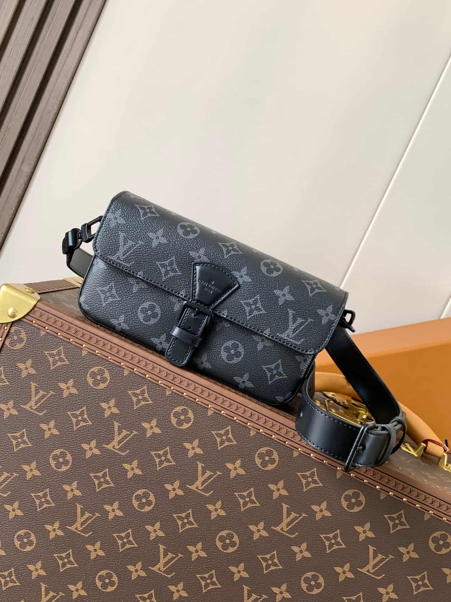 Louis Vuitton Montsouris Wearable Wallet Monogram Eclipse coated canvas M83567 High