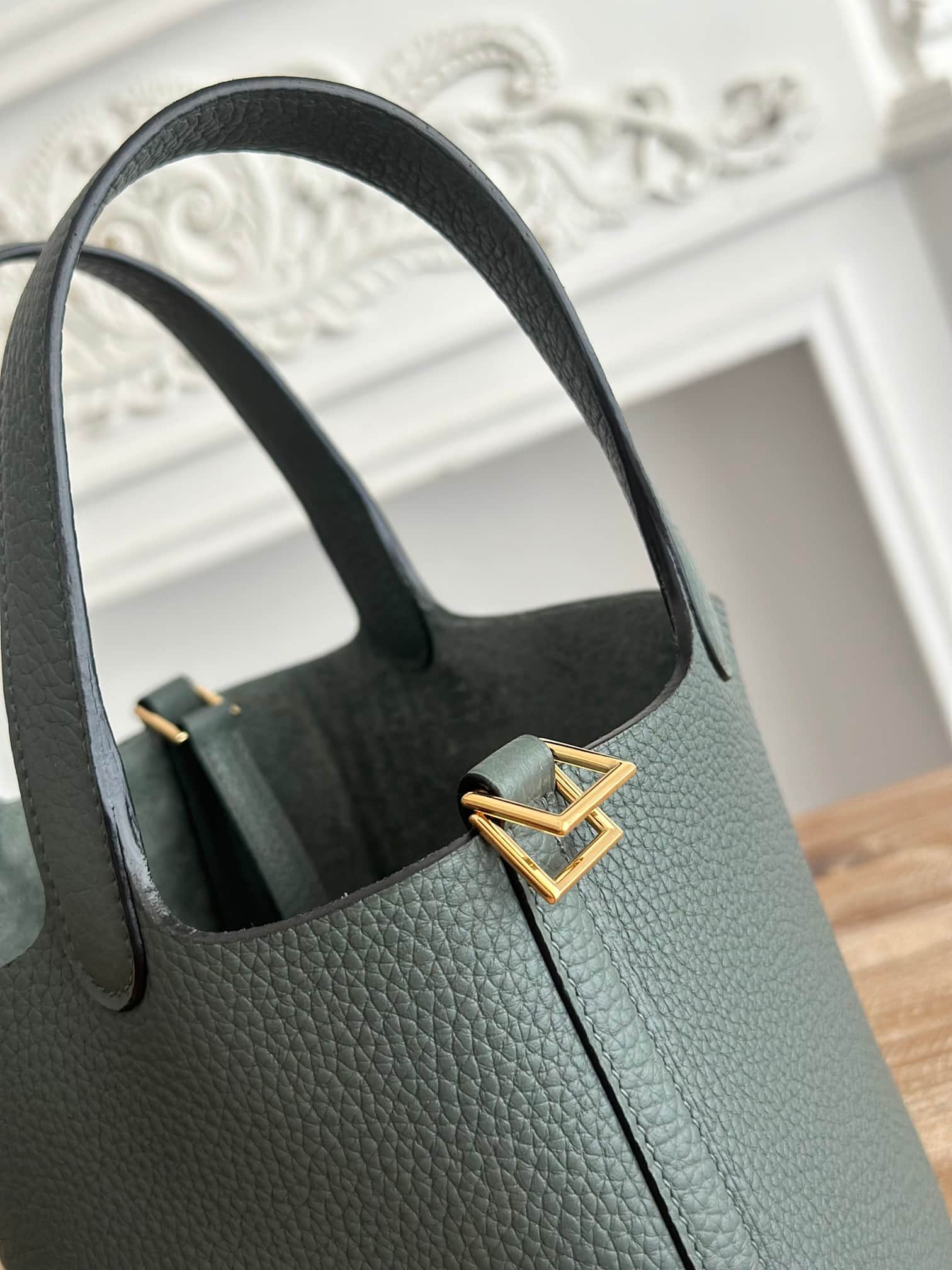 Hermès Picotin Lock 18 Bucket Bag TC Leather Silver/Gold Metal Vert Amande Wax High