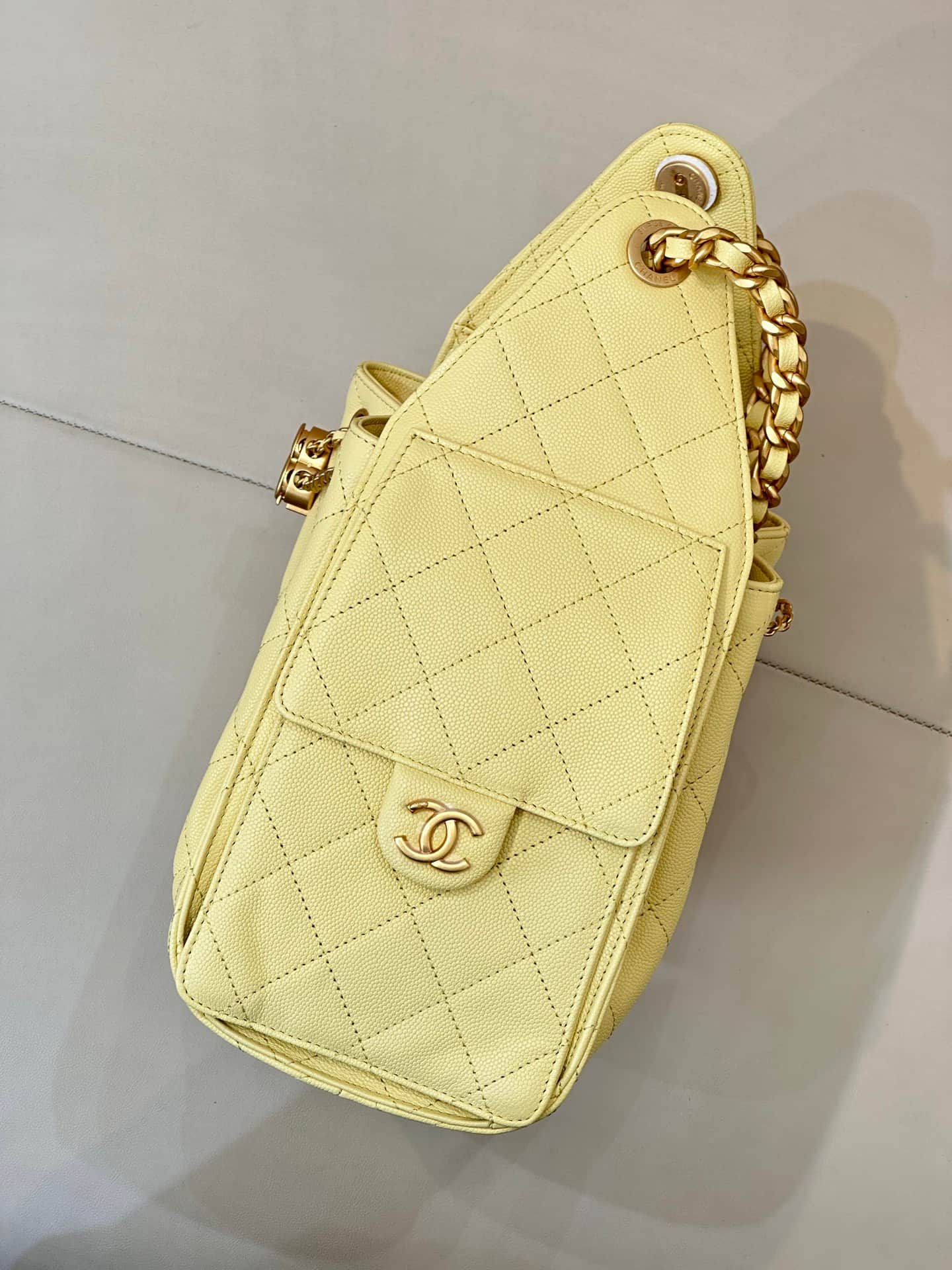 Chanel 25 Small Hobo handbag AS5293 Grained Calfskin & Gold-tone Metal Yellow TOP