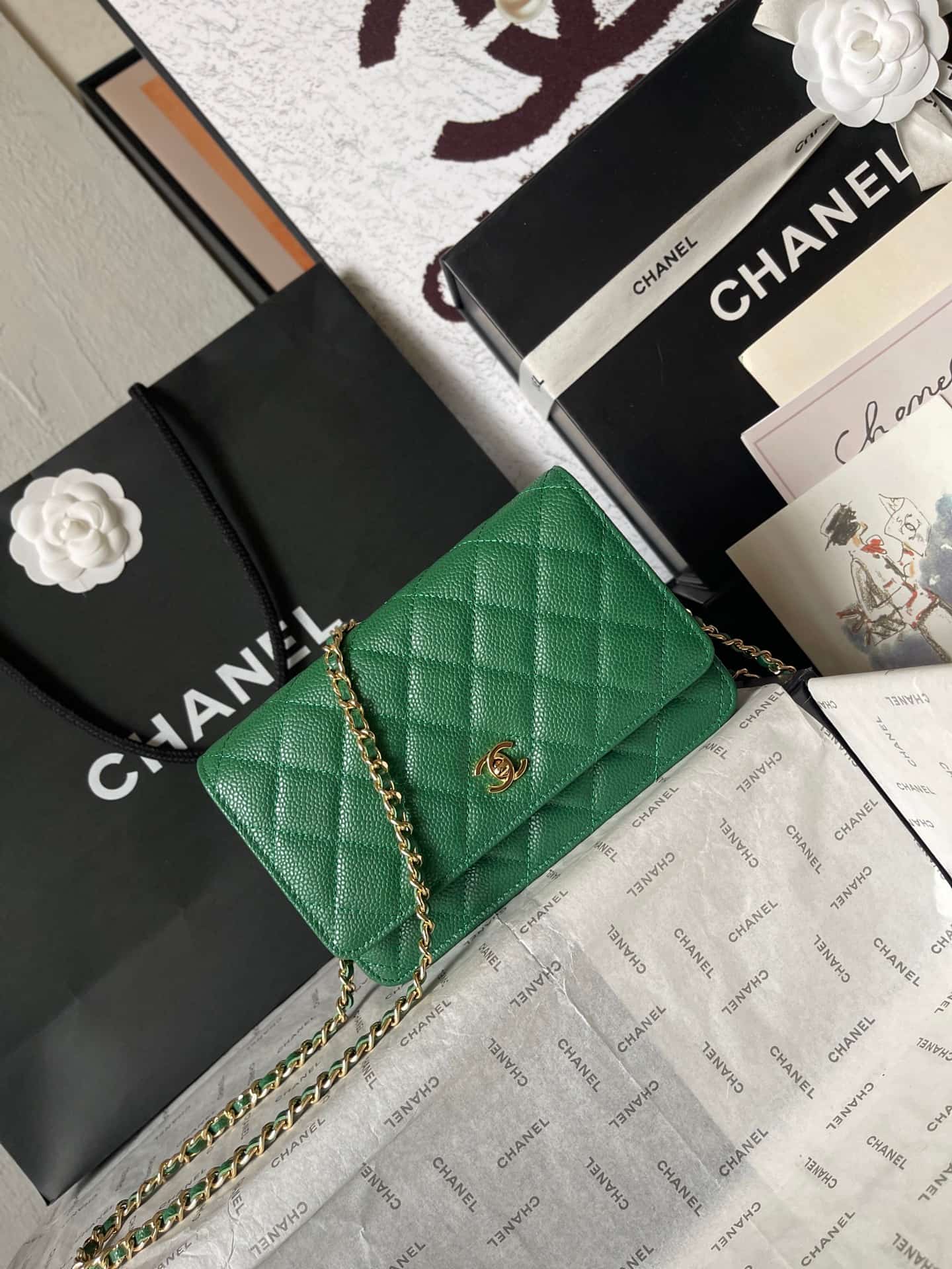 Chanel Classic Wallet on Chain Grained Shiny Calfskin & Gold-Tone Metal AP4241 Green A